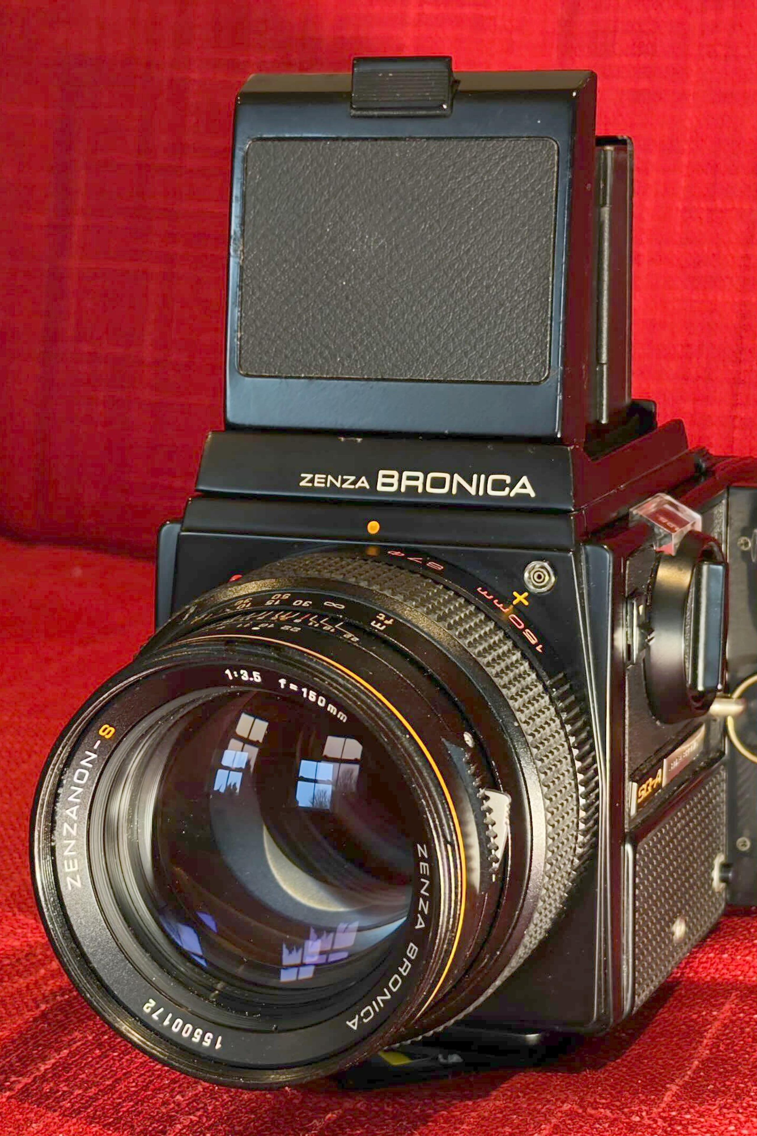 Rolleicord vs Rolleiflex: Choosing a Classic TLR. Hedley Wright Photography | East Anglia Sport, Street, Wildlife, Landscape & Astrophotography