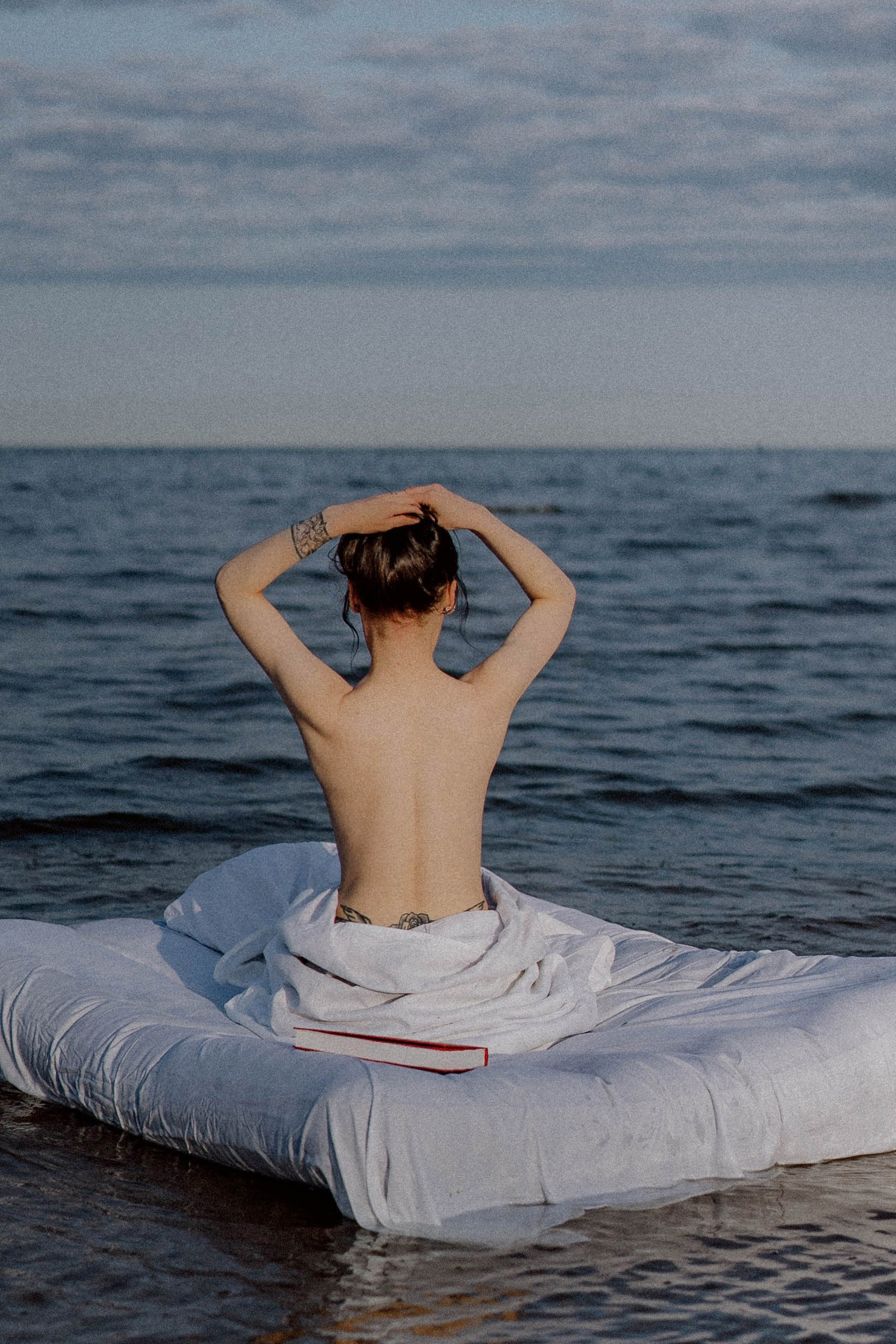 Walking in the rain. M Atelier | Art Portraits