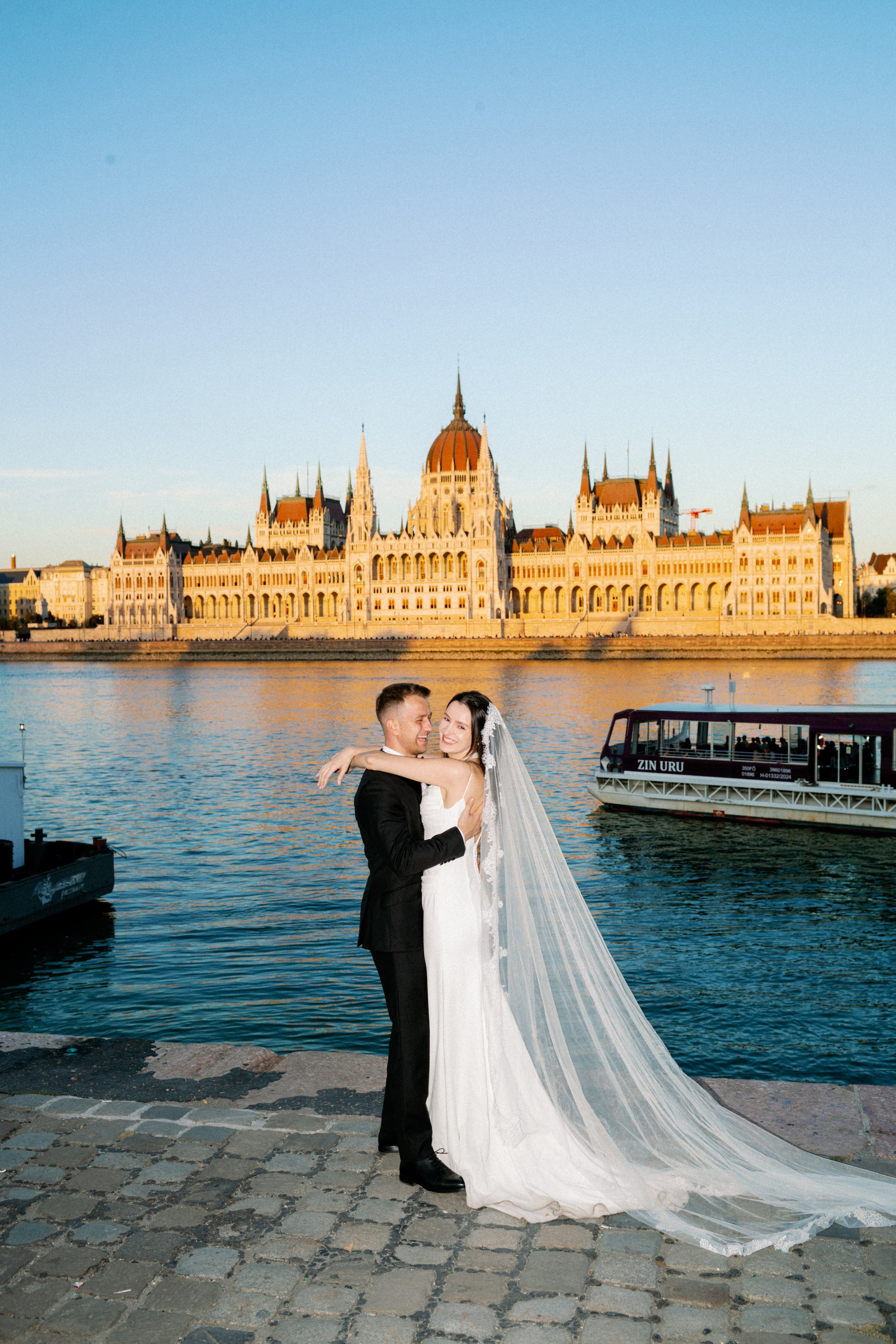 CRISTIAN & EMANUELA. CCORNEA PHOTOGRAPHY