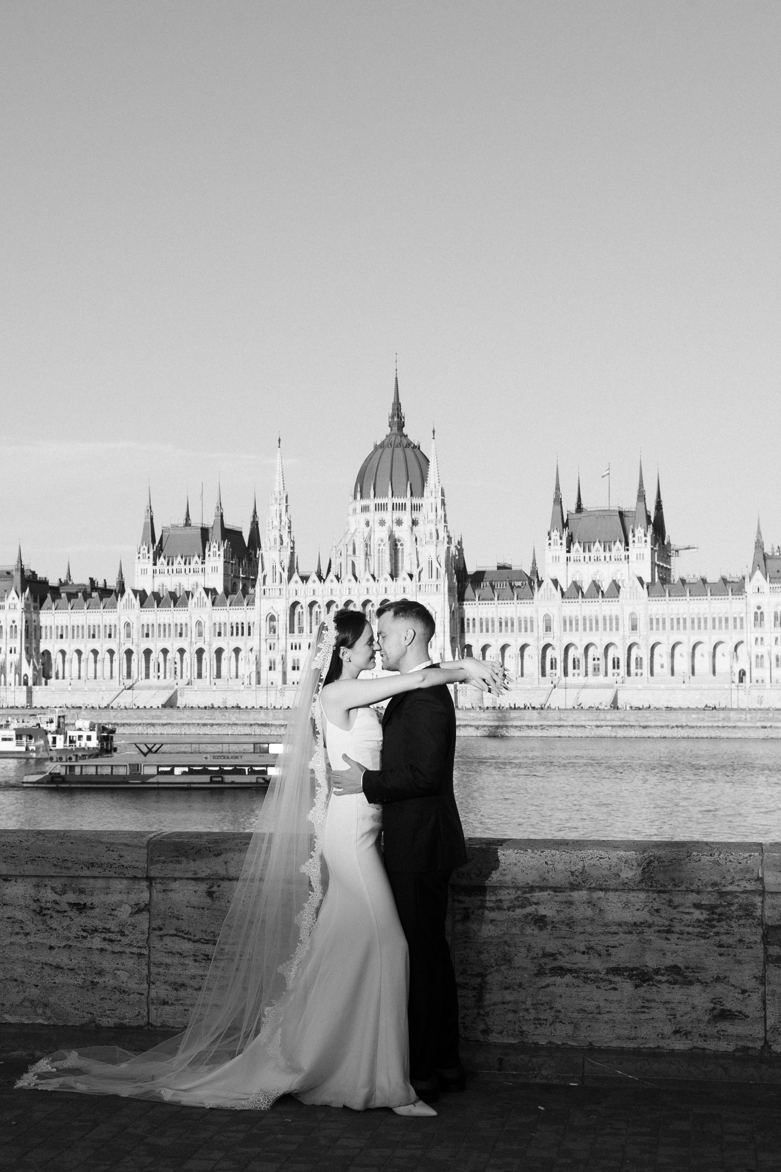 CRISTIAN & EMANUELA. CCORNEA PHOTOGRAPHY