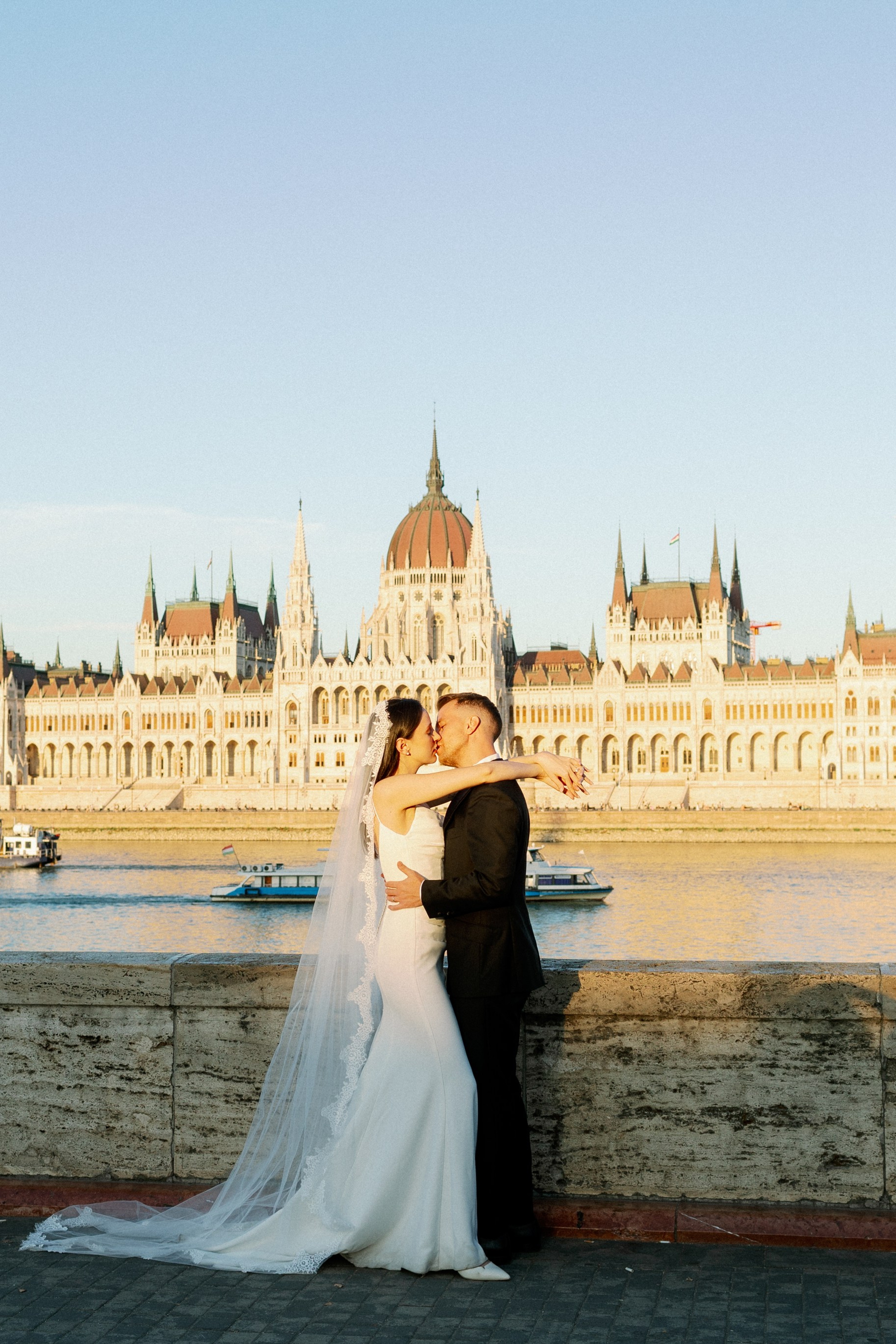 CRISTIAN & EMANUELA. CCORNEA PHOTOGRAPHY
