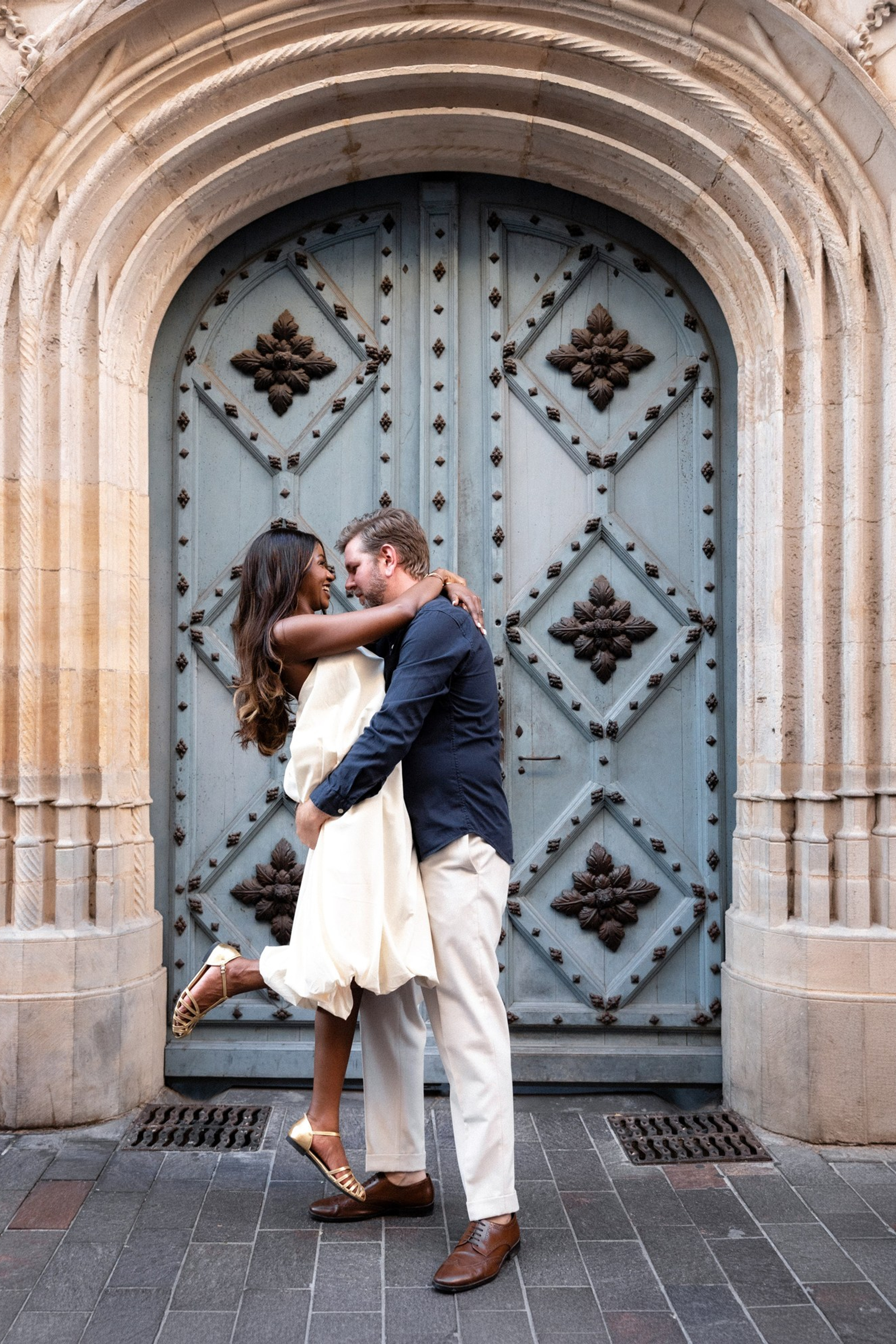 Family photo session in Foret de Bouconne. Eugénie Smirnova — Wedding & Elopement Photographer in Southwest France