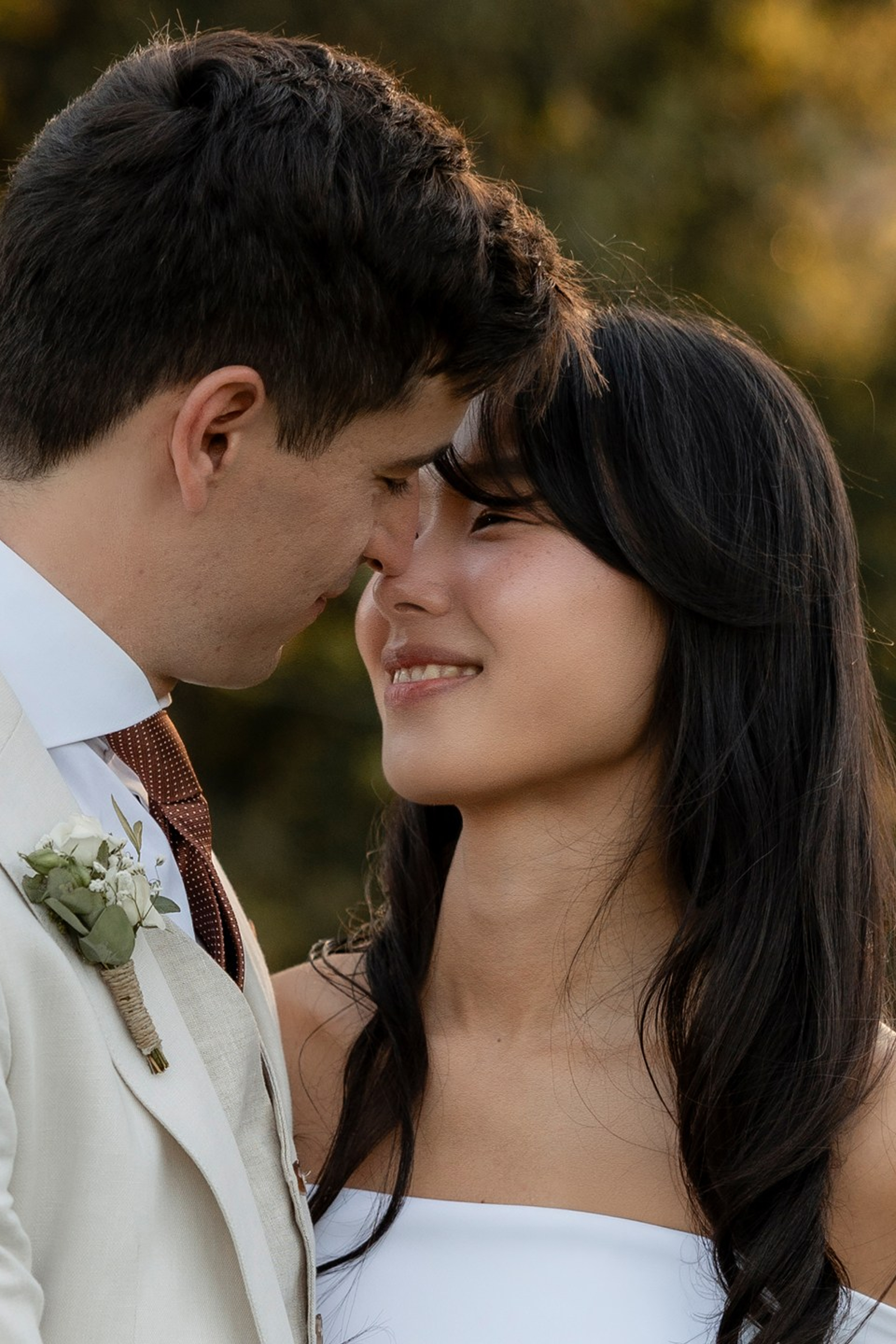 Emerald themed wedding in Château de Puydaniel. Eugénie Smirnova — Wedding & Elopement Photographer in Southwest France