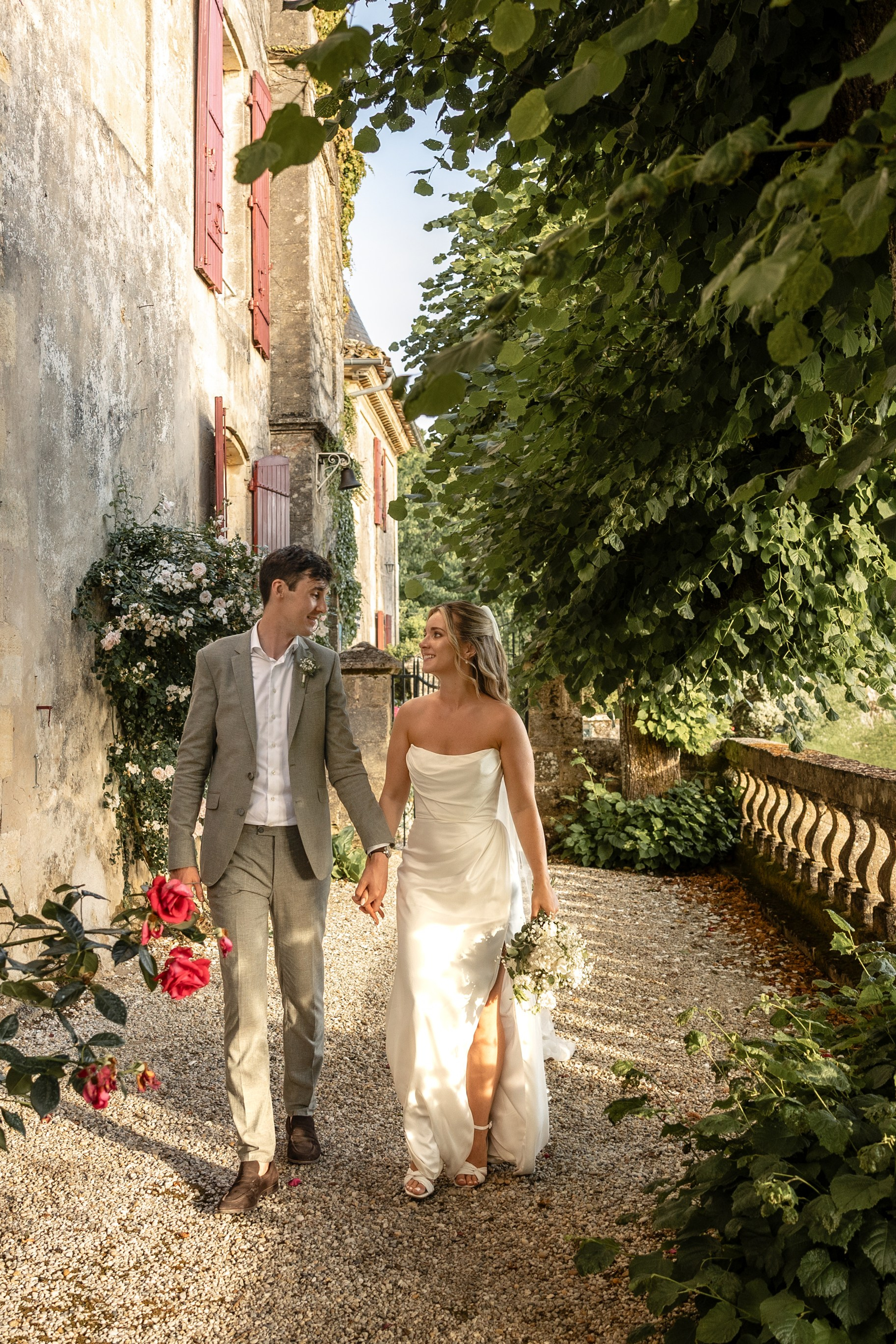 Jamie and Matt. Wedding at Château de Goudourville. Eugénie Smirnova — Photographe à Toulouse et dans le Sud-Ouest