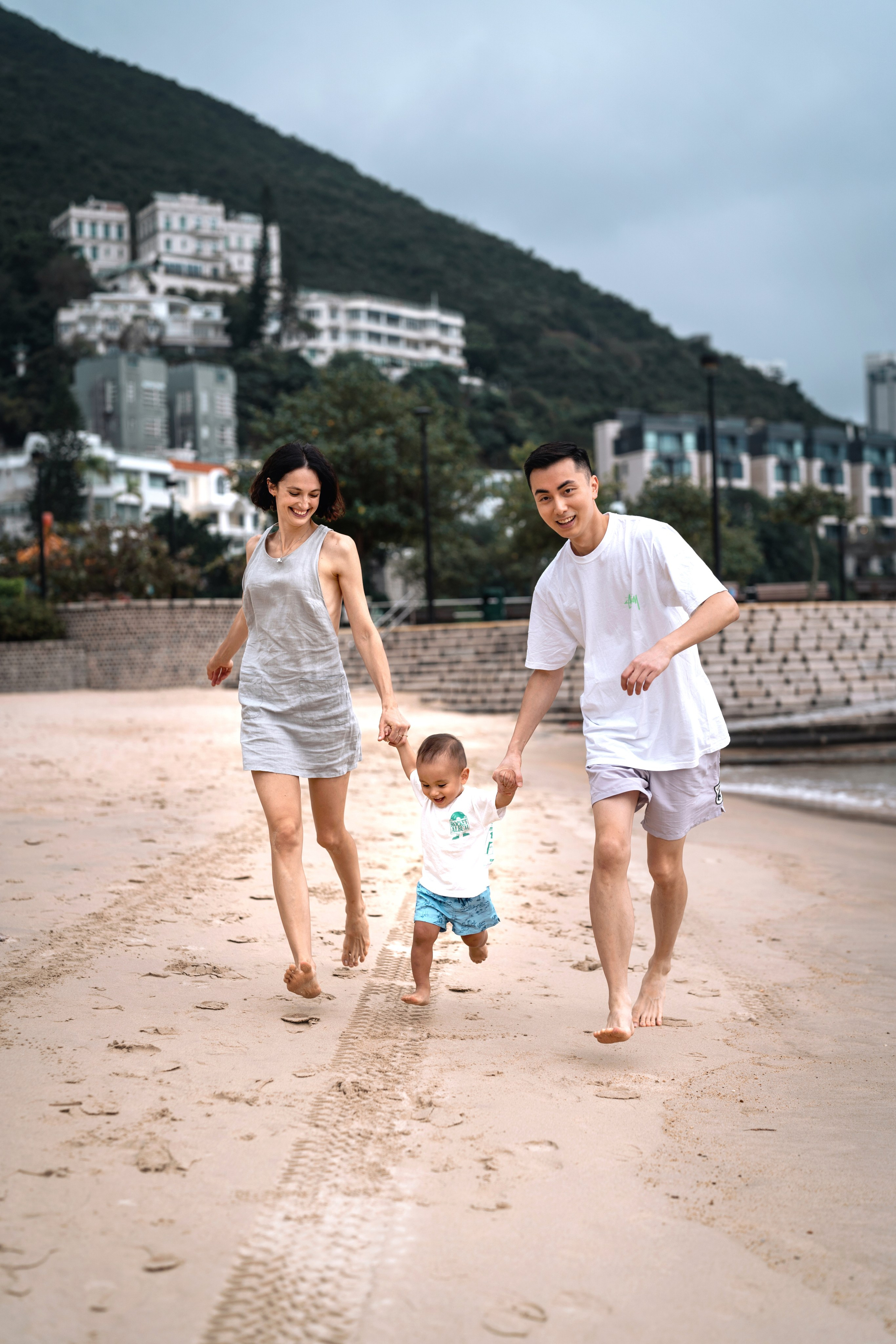 OLGA & DEREK | REPULSE BAY BEACH