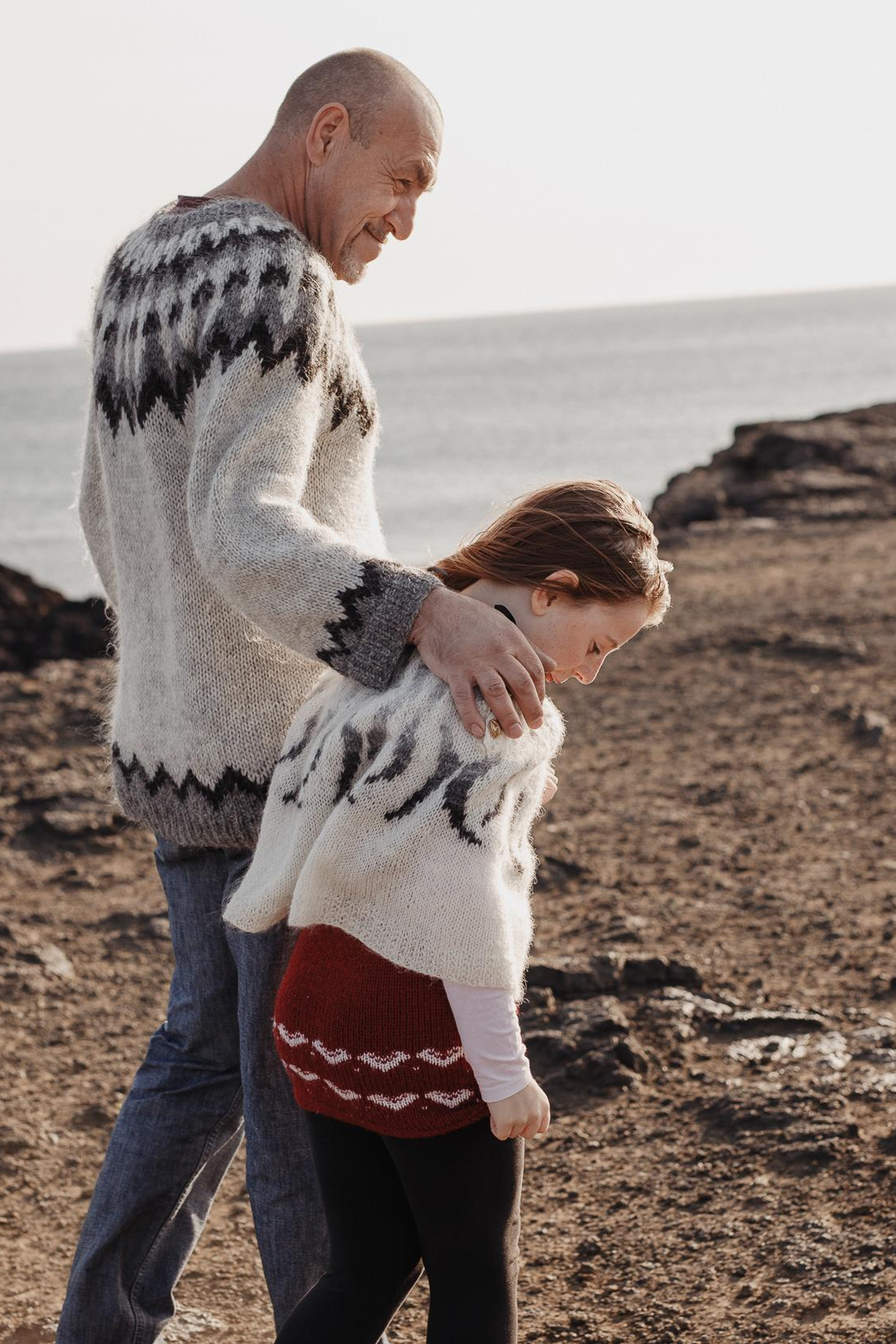 Family photoshoot Reykjanes peninsula Iceland