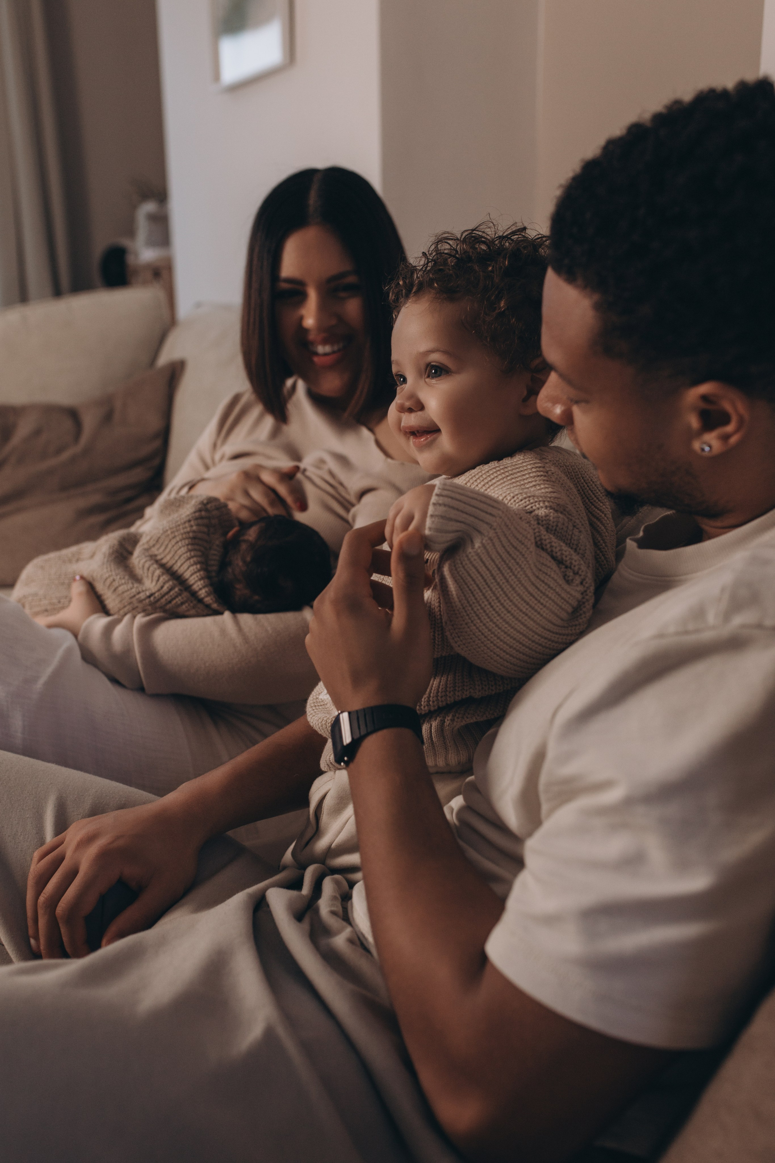 Newborn Photography London | In-Home Baby Sessions | AnnaTsesar. Premium Maternity, Newborn & Family Photography in London