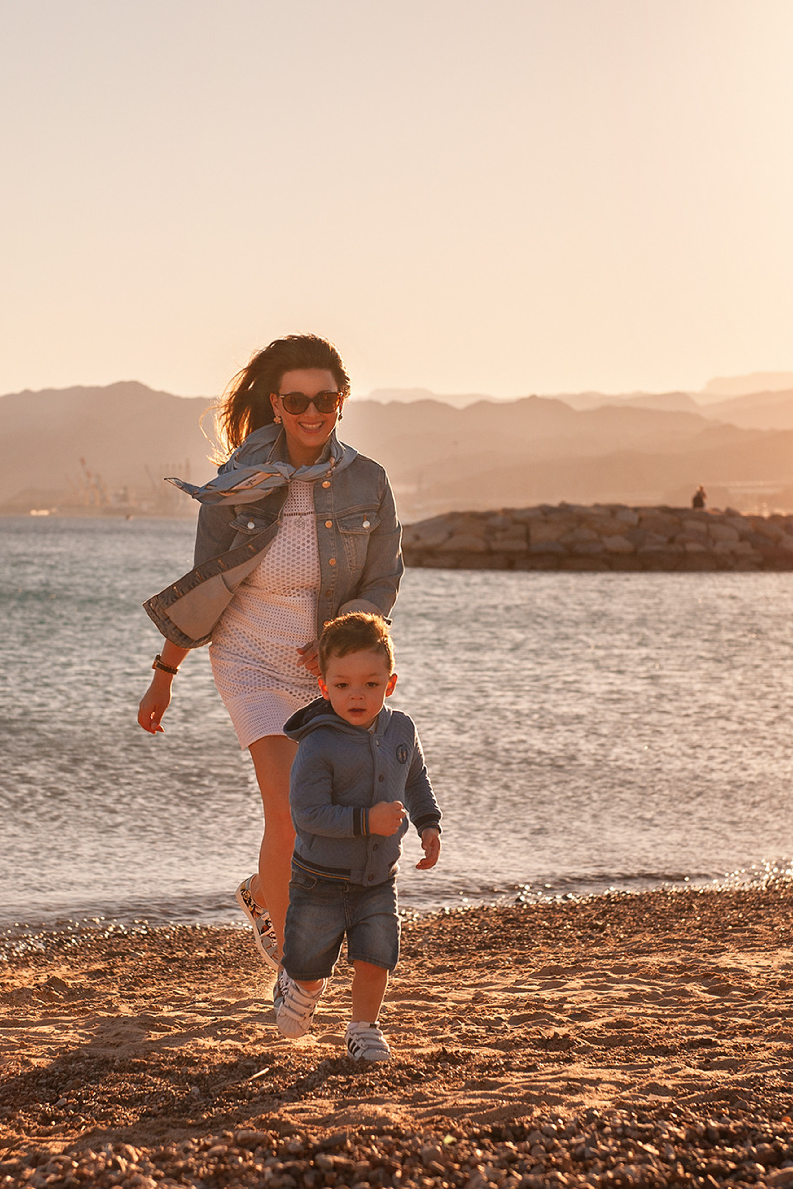 Семейная съемка на закате на море_Томер и Наталья