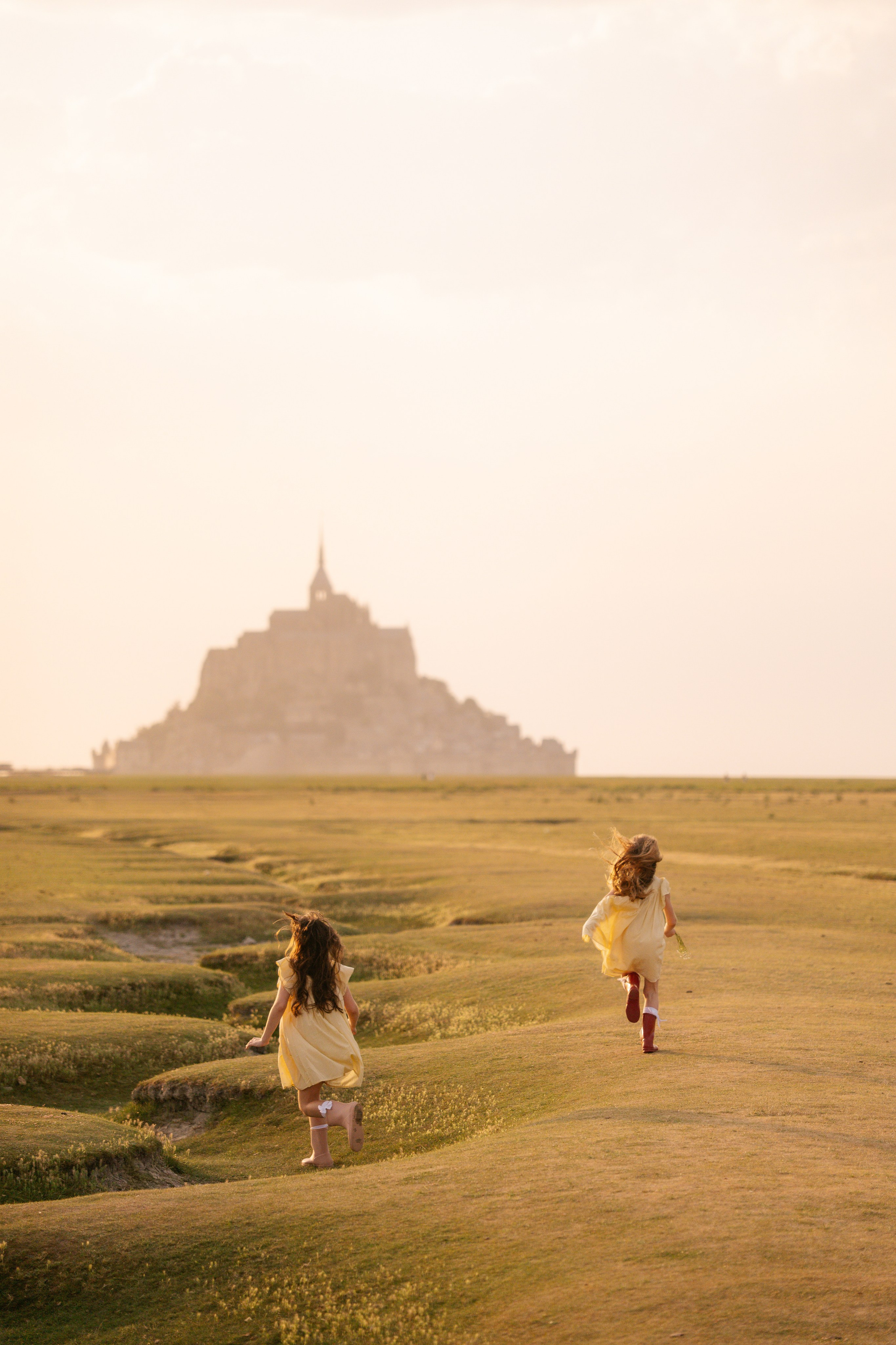 Couple, Family & Portrait Photo Sessions in Paris. Photographer Khrystyna Voronova