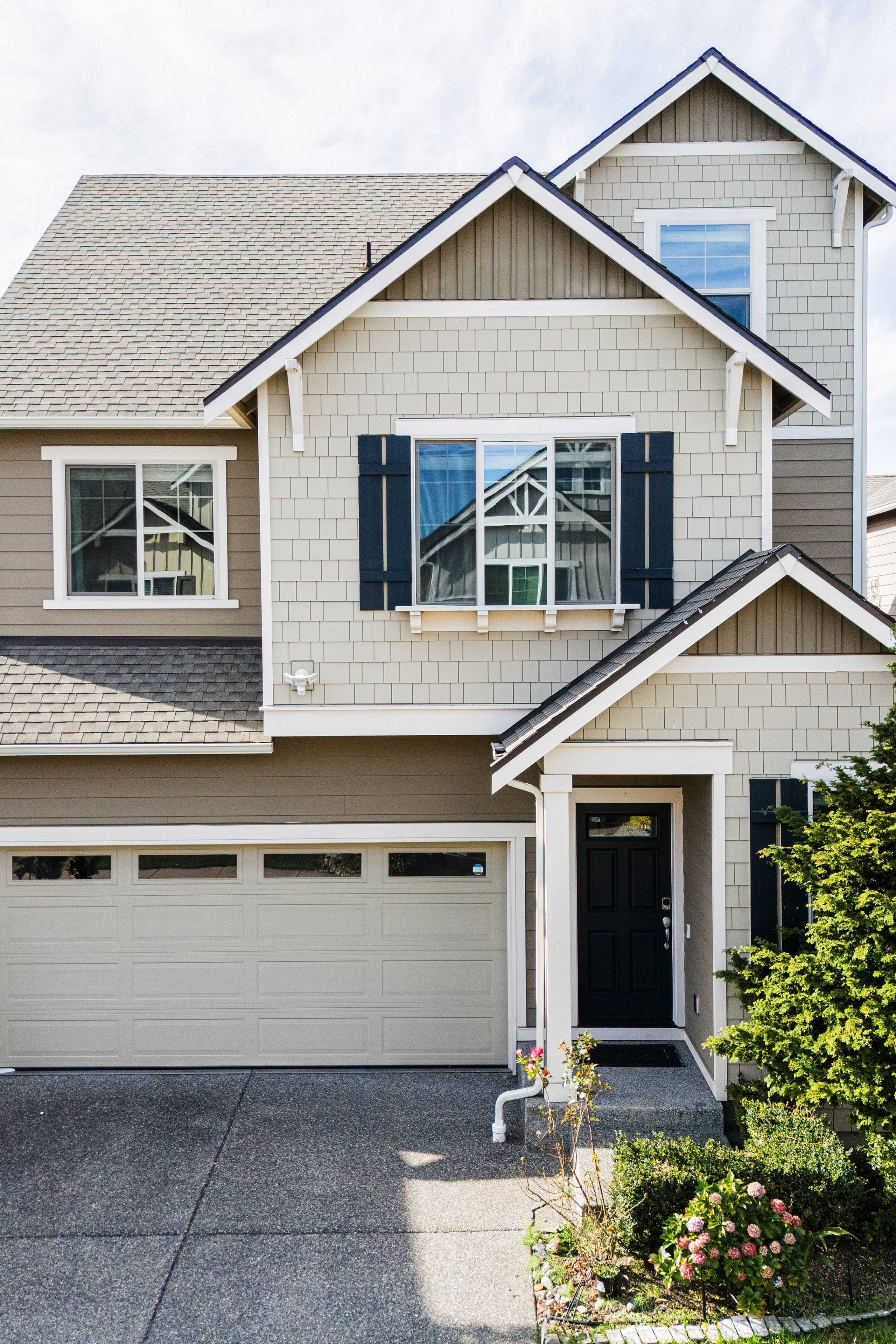 Real Estate. EVAN ARISTOV WEDDING PHOTOGRAPHY — Seattle Wedding Photographer