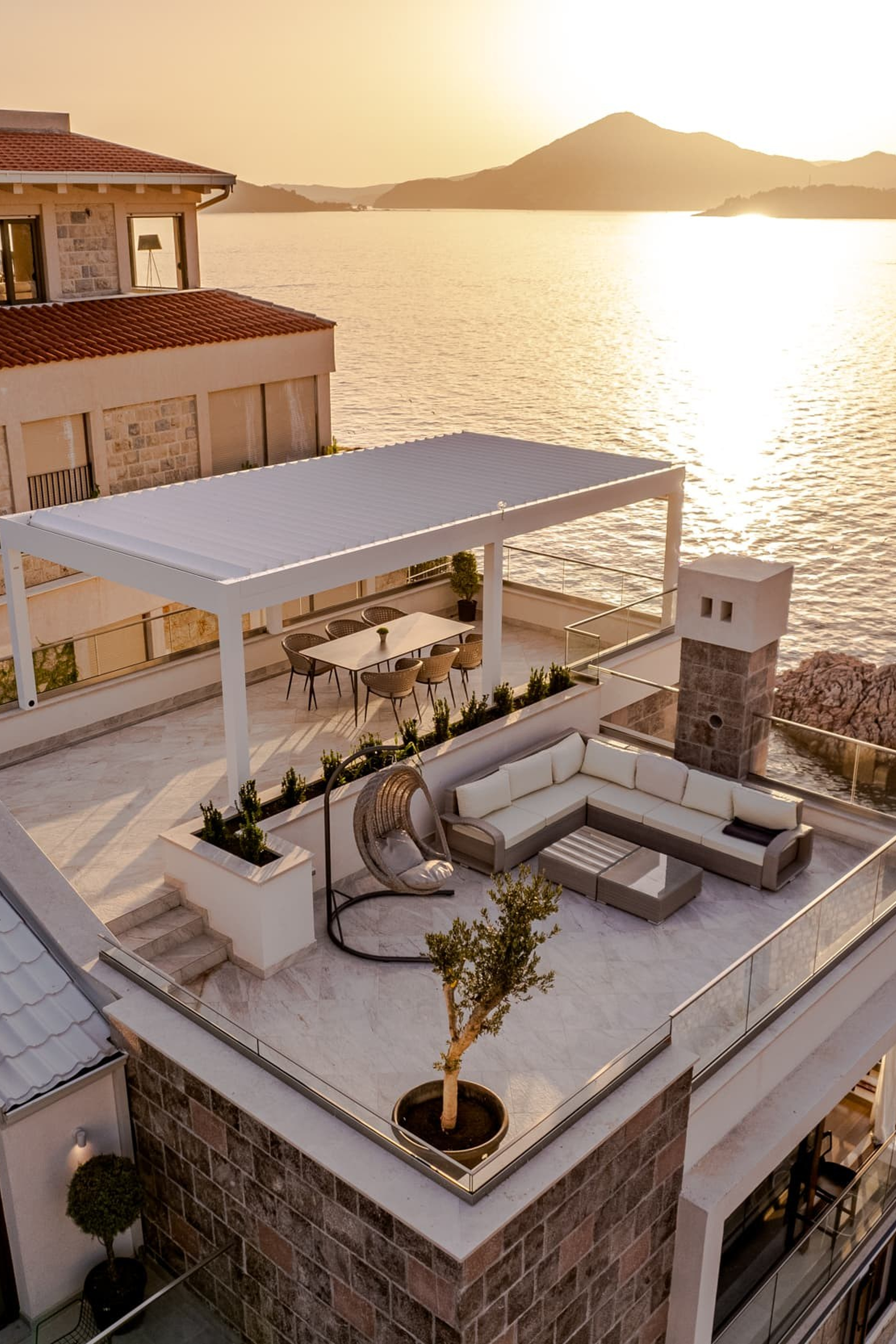 Real Estate. EVAN ARISTOV WEDDING PHOTOGRAPHY — Seattle Wedding Photographer