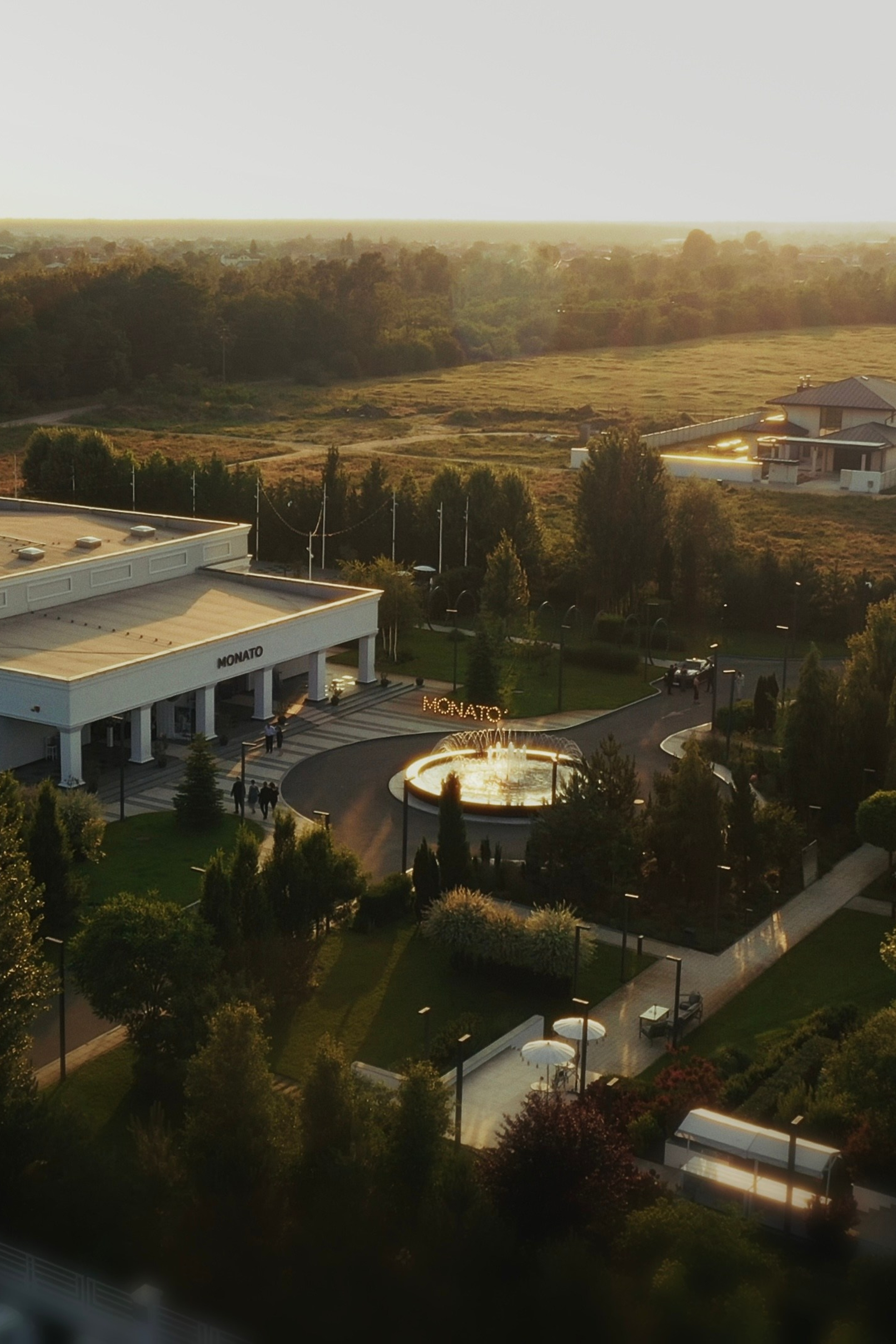Iris Orangerie. Radu Vasilescu Production House | producție video si videografie de nuntă în București