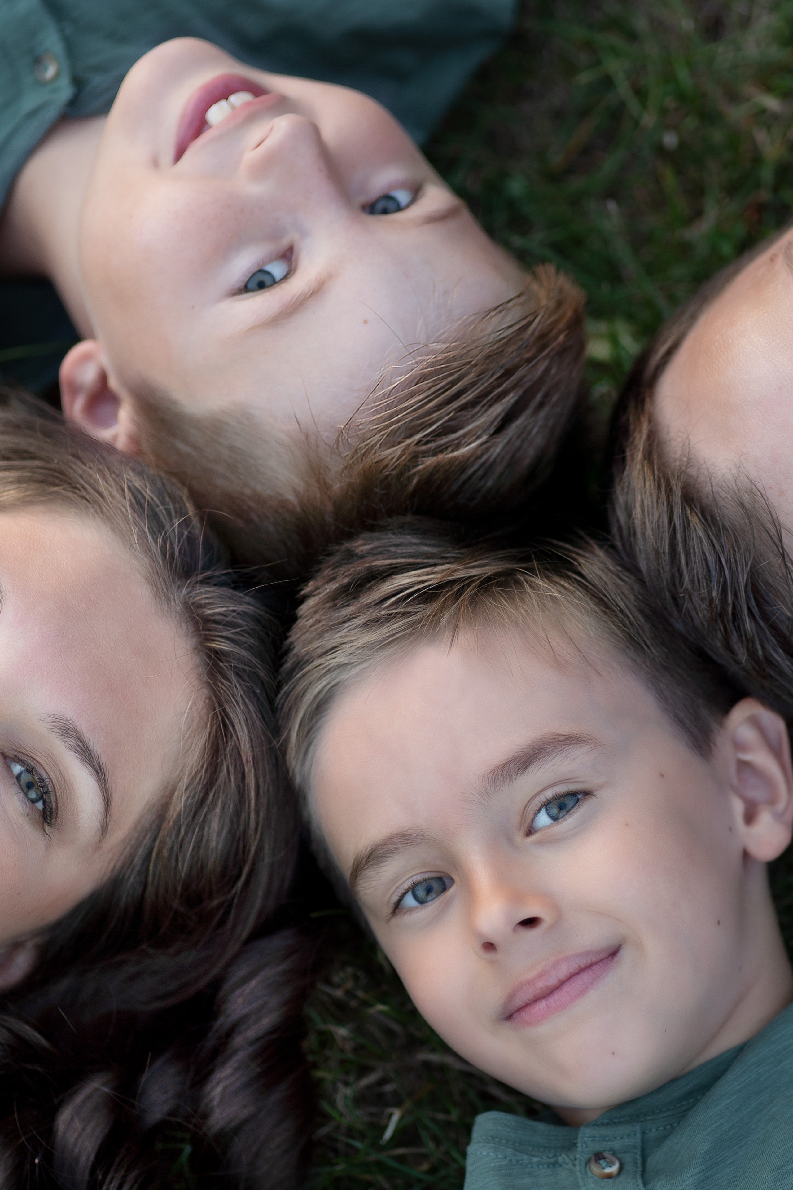 Familien/in der Natur