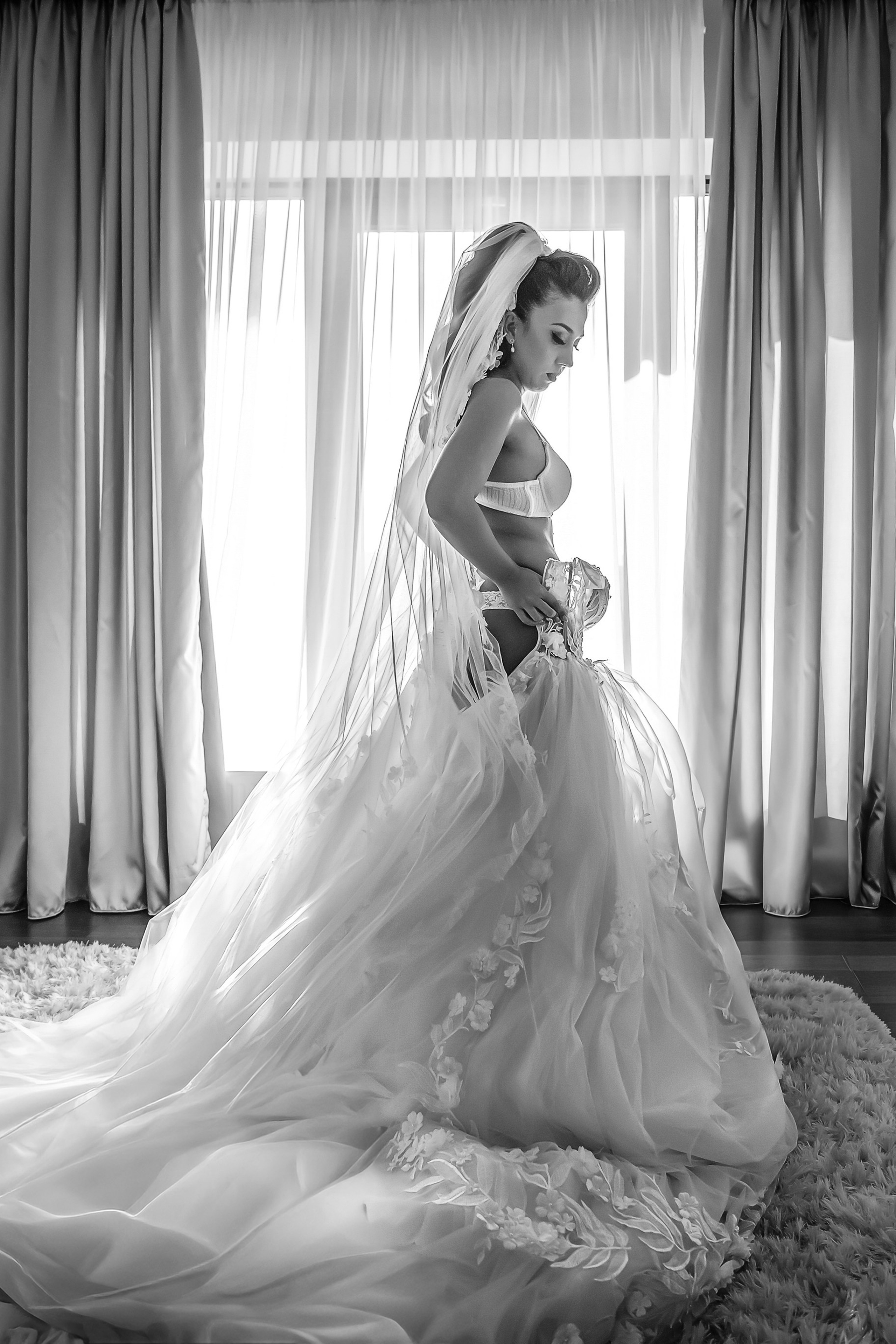 Ședință foto boudoir elegantă, fără exces