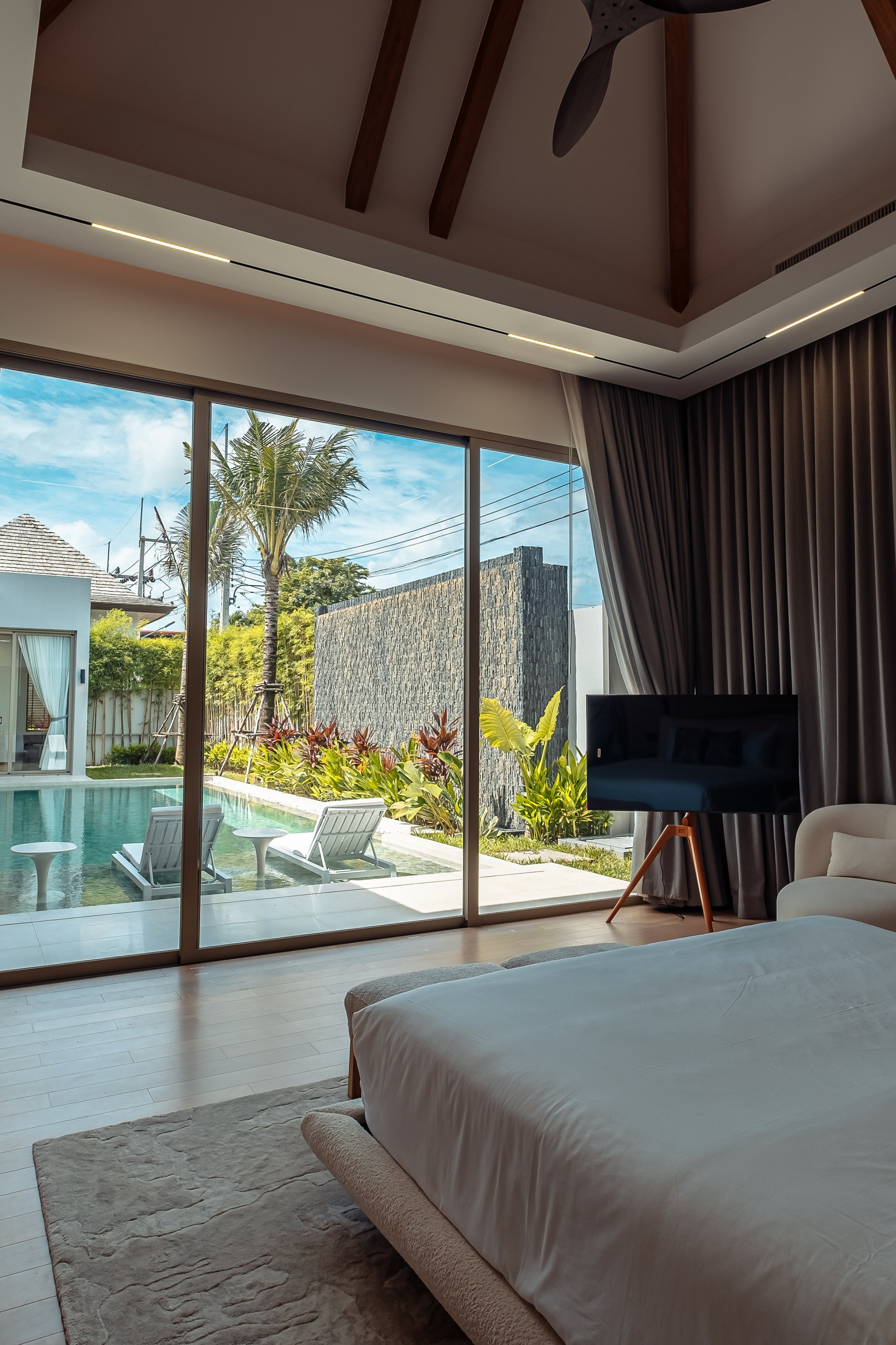 HDR фотографии интерьеров. Видеограф на Пхукете