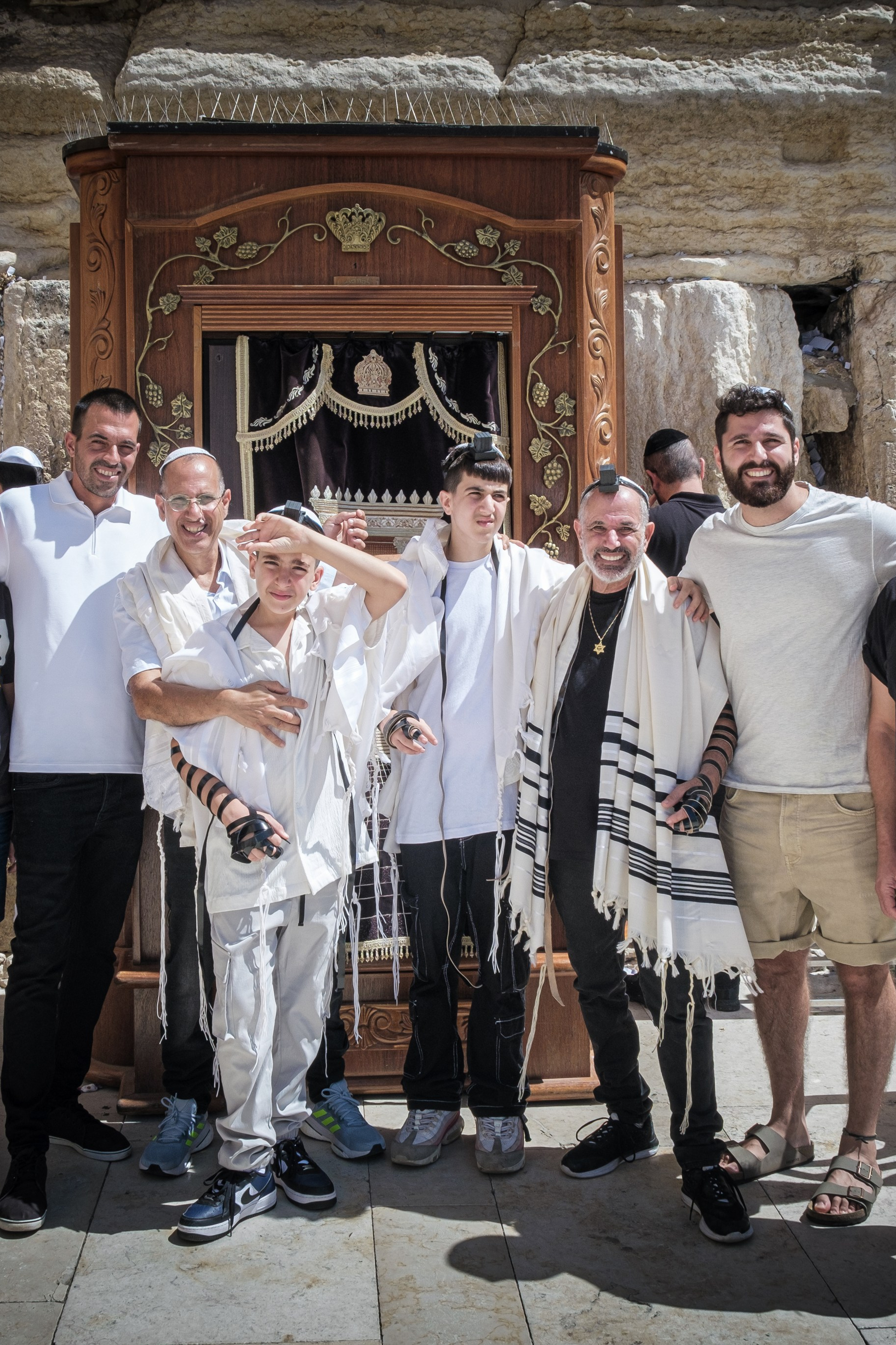 Аnnouncements. Middle East Photo Agency — Photography & Event Magnets — סוכנות צילום והדפסת מגנטים לאירועים