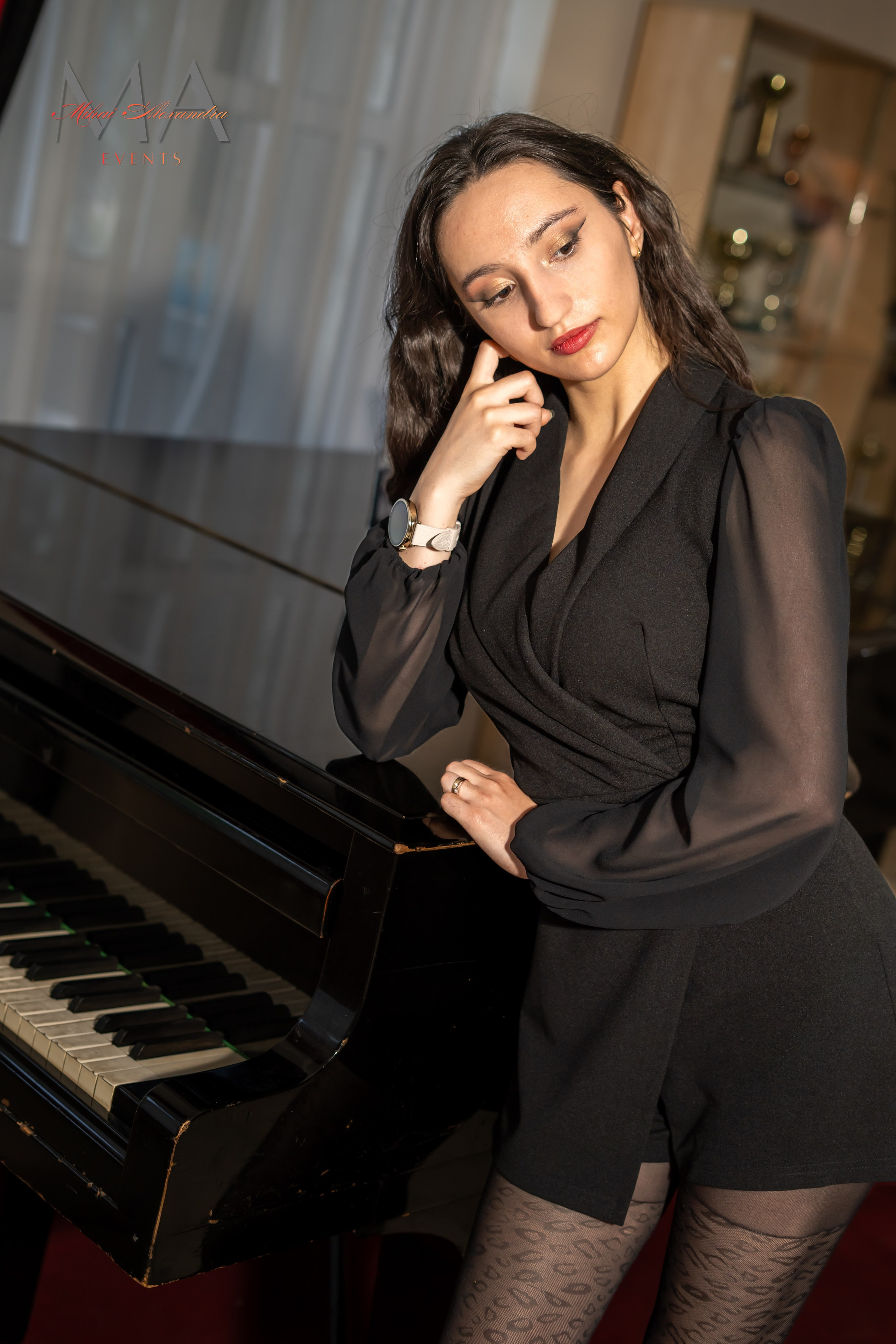 Noi. Mihai Alexandra Events