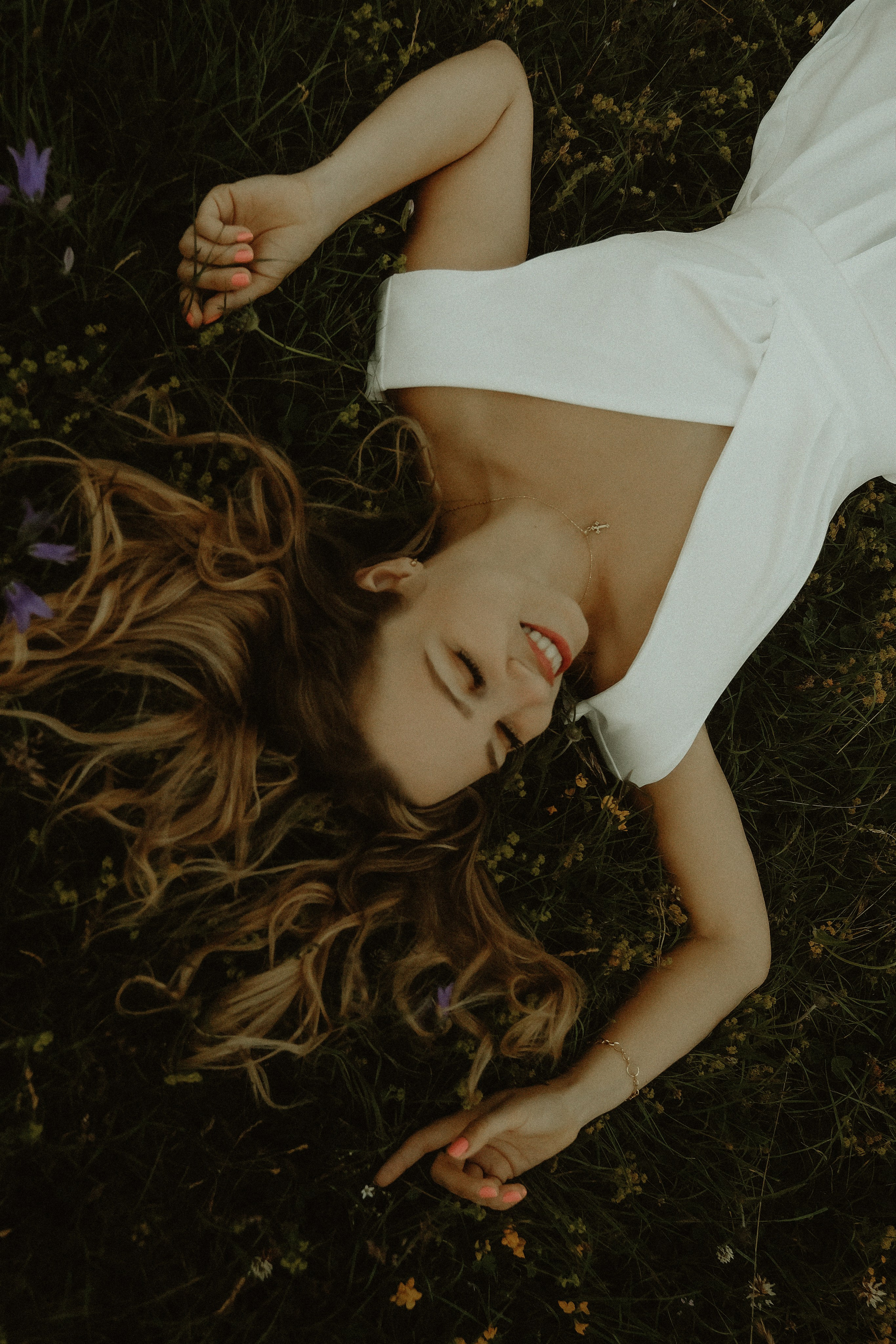 Outdoor Portrait Photographer in Georgia — Gudauri & Kazbegi | Irina Beniaidze