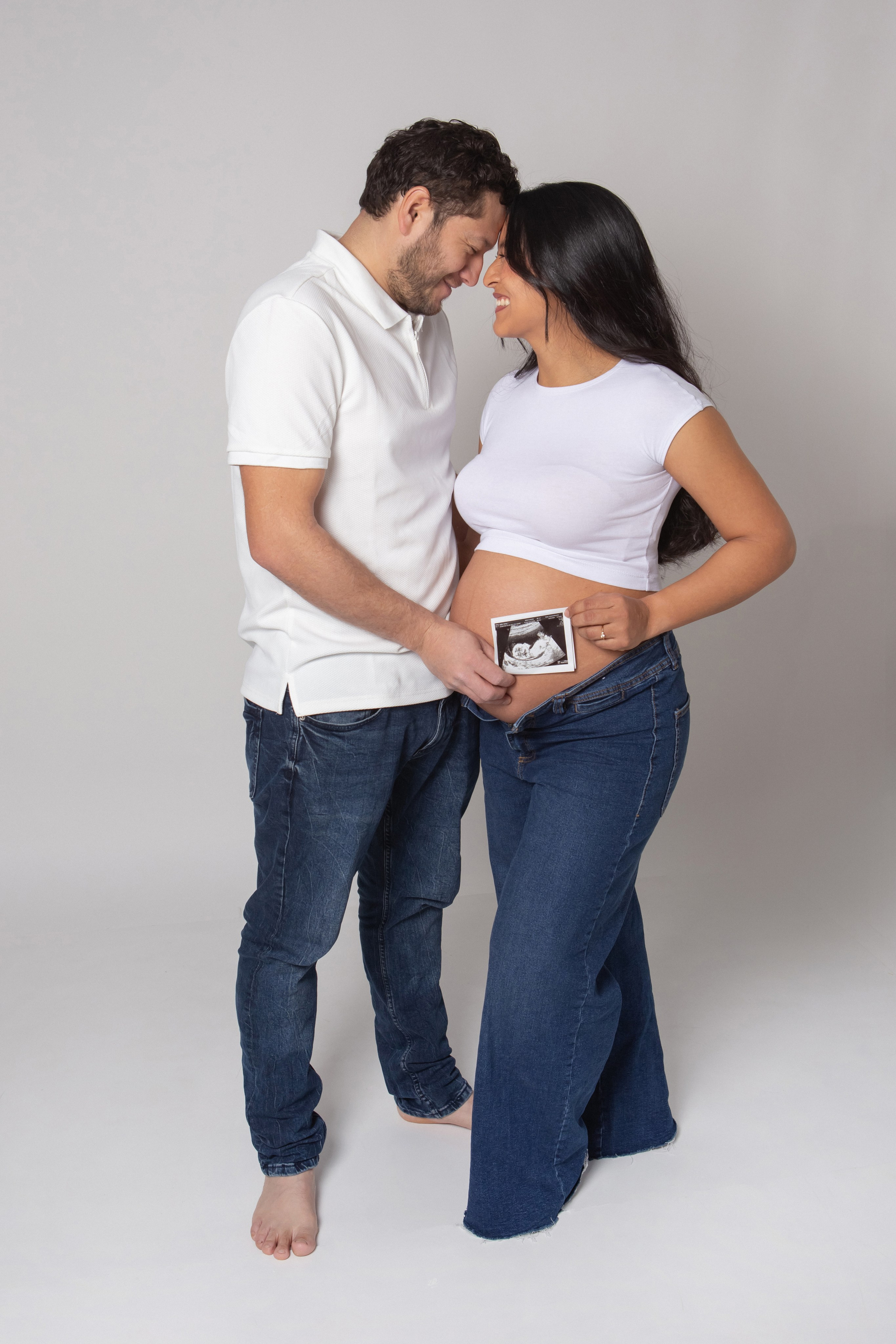 Maternity photographer