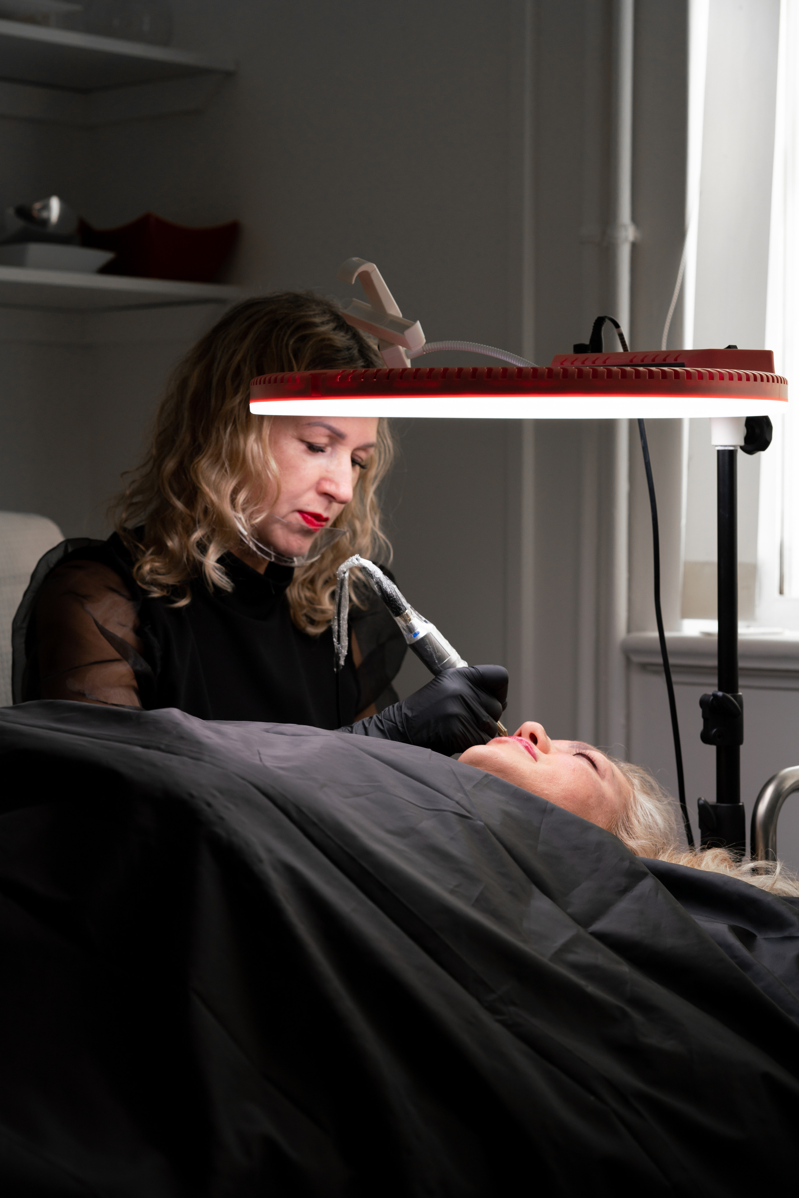 LUCY LI PERMANENT MAKEUP MASTER