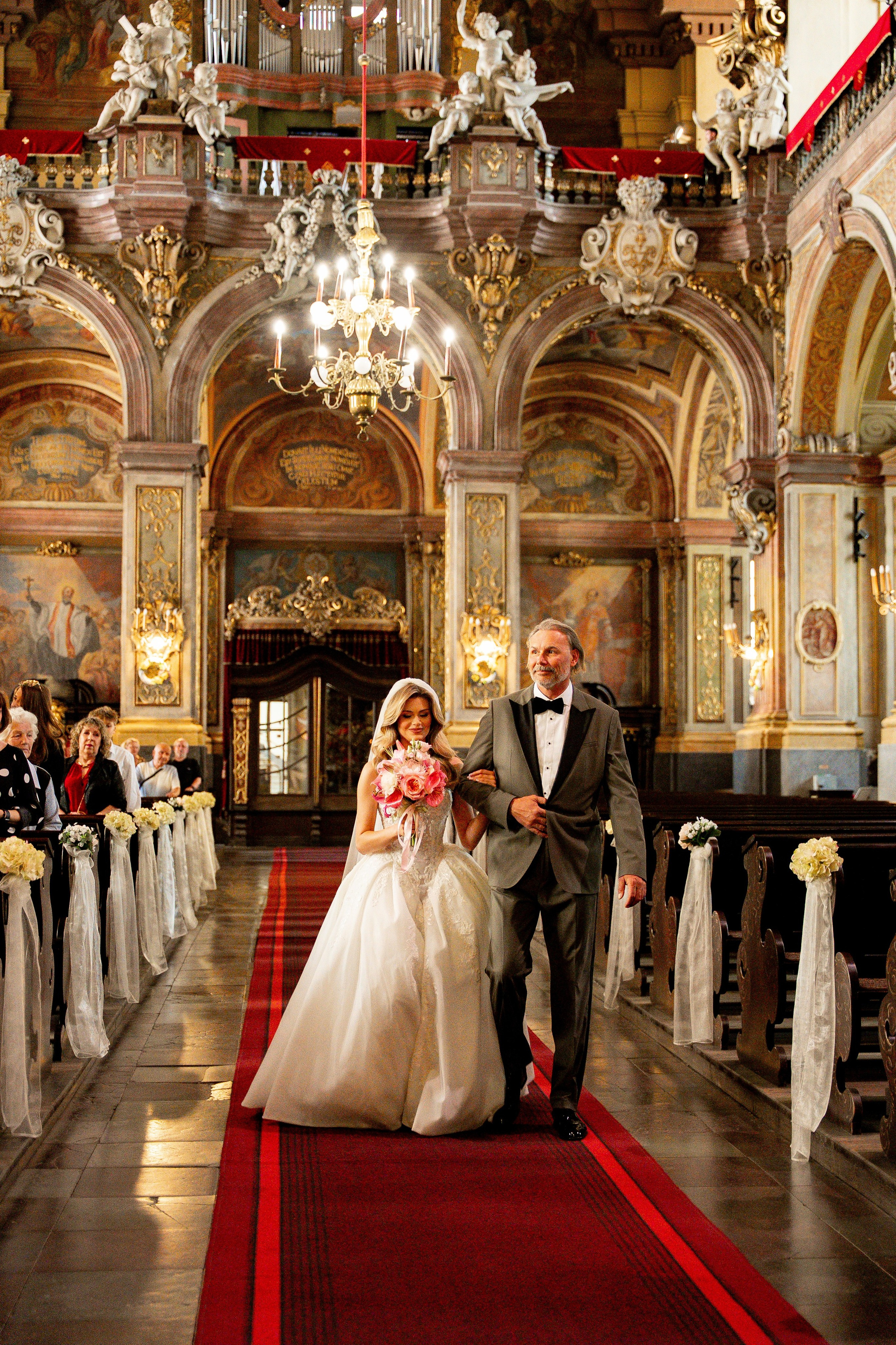 Find the best international wedding photographer in Germany. SL Wedding Photo — Editorial, Elegant & Timeless Wedding Photography in Poland and Across Europe