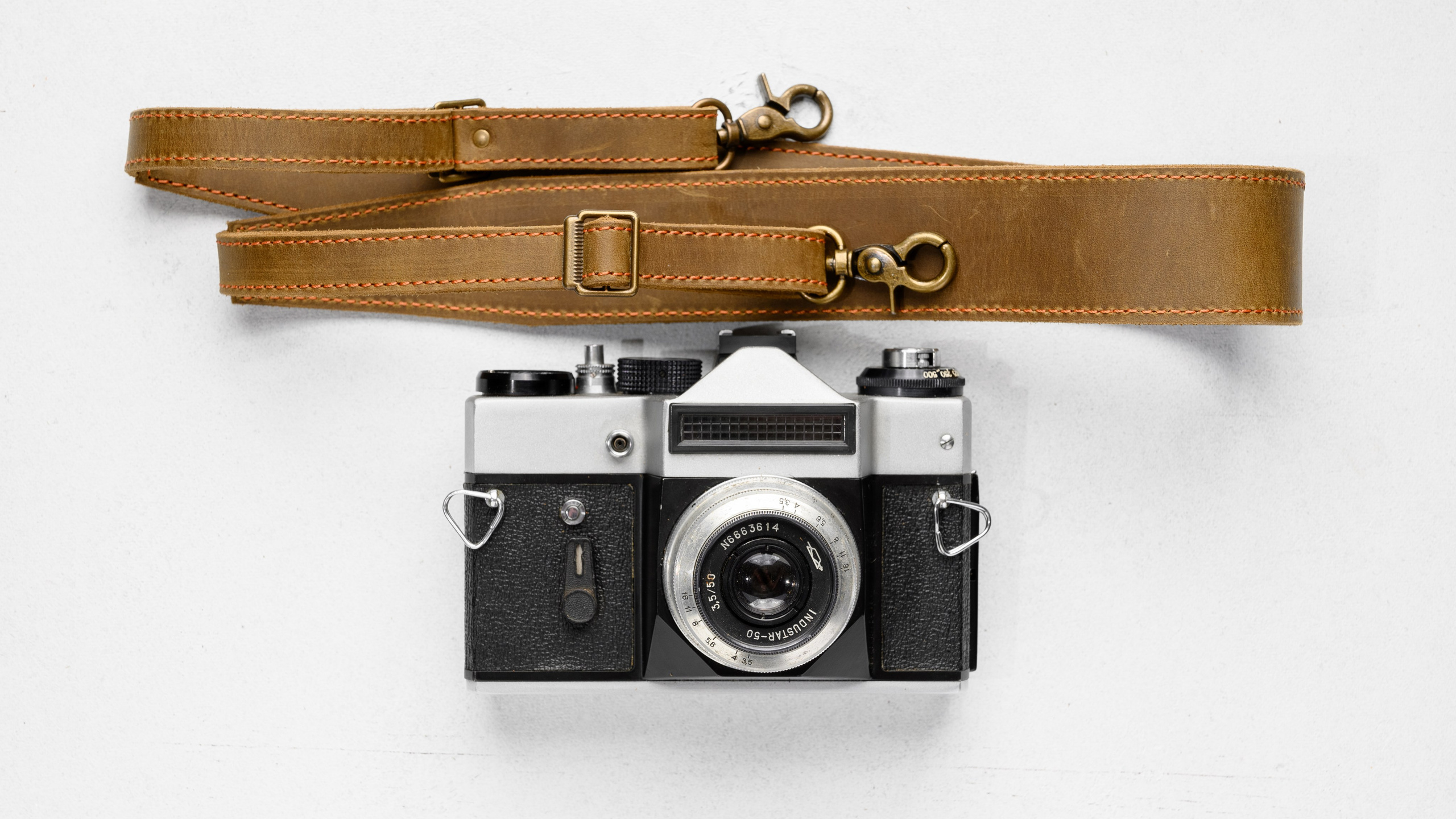 Зйомка шкіряних виробів для платформи Etsy