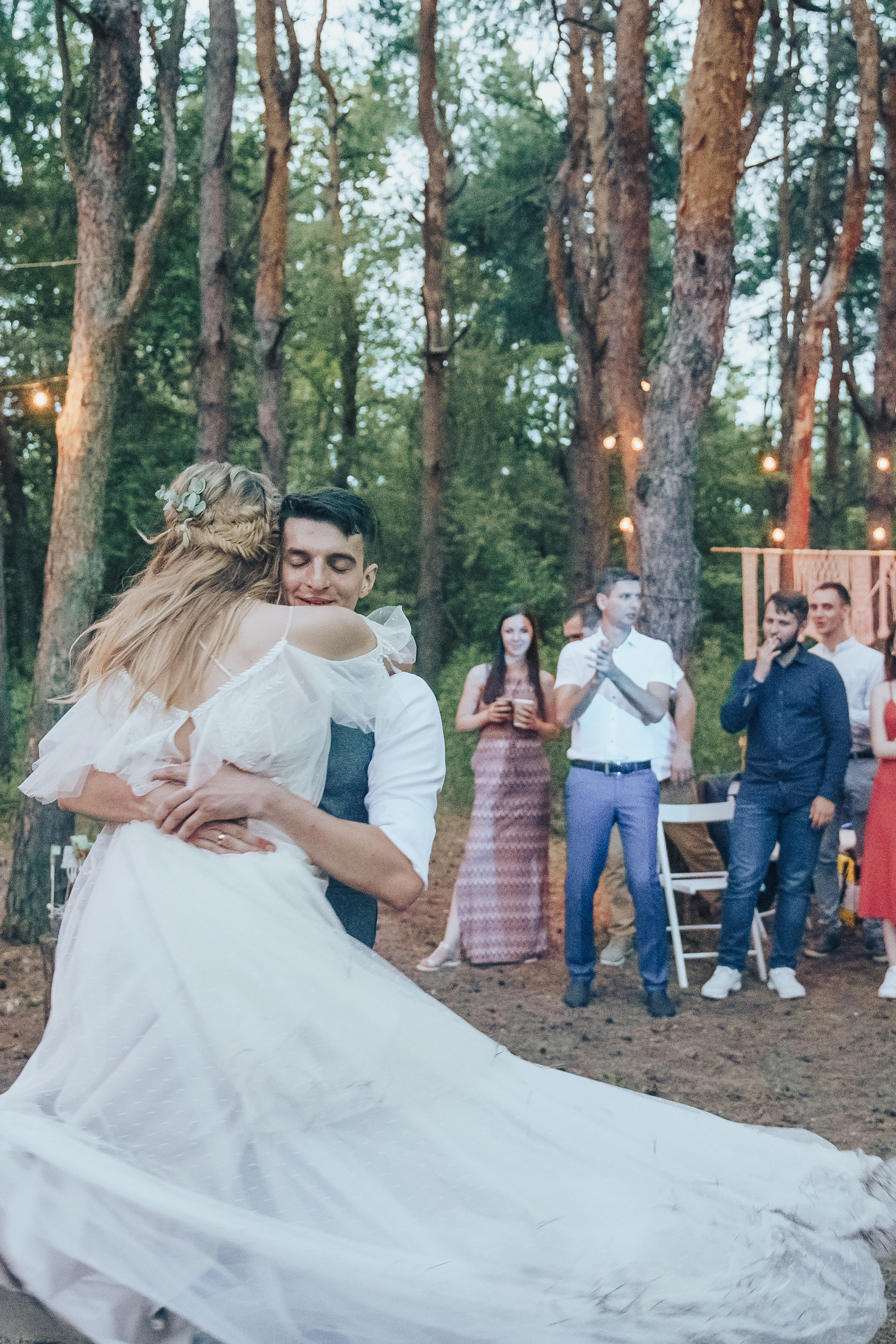 Forest wedding. Maria and Oleksandr. Photographer in London Daria Agafonova