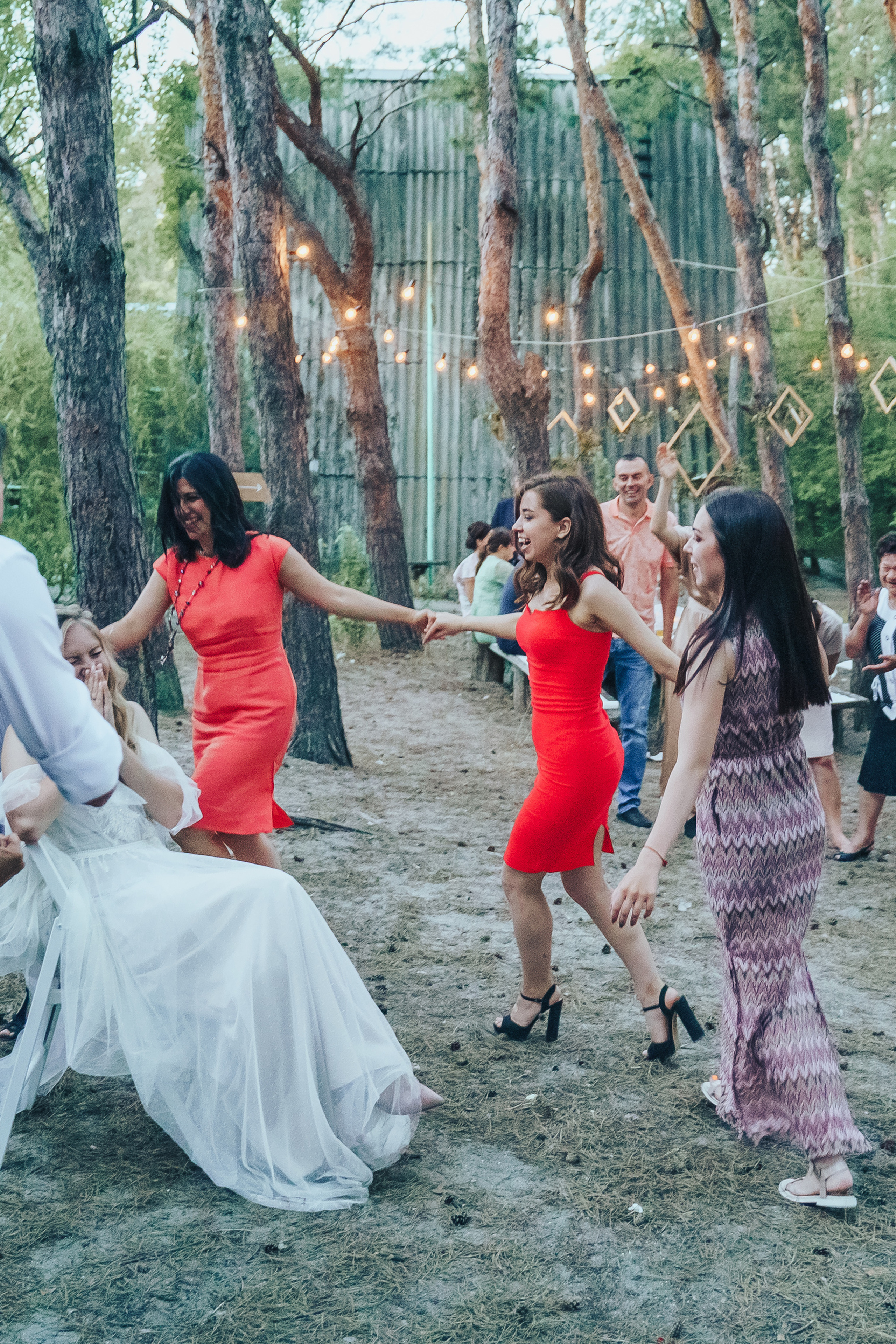 Forest wedding. Maria and Oleksandr. Photographer in London Daria Agafonova