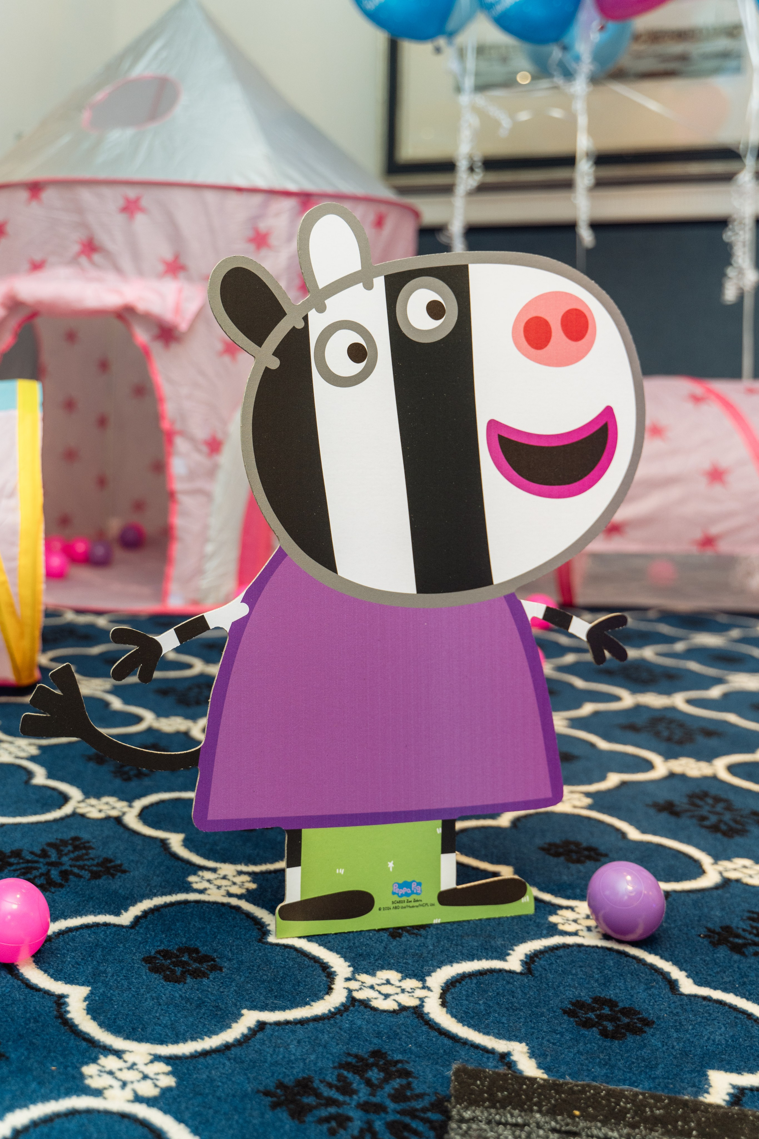 Peppa Pig Birthday party. Photographer in London Daria Agafonova