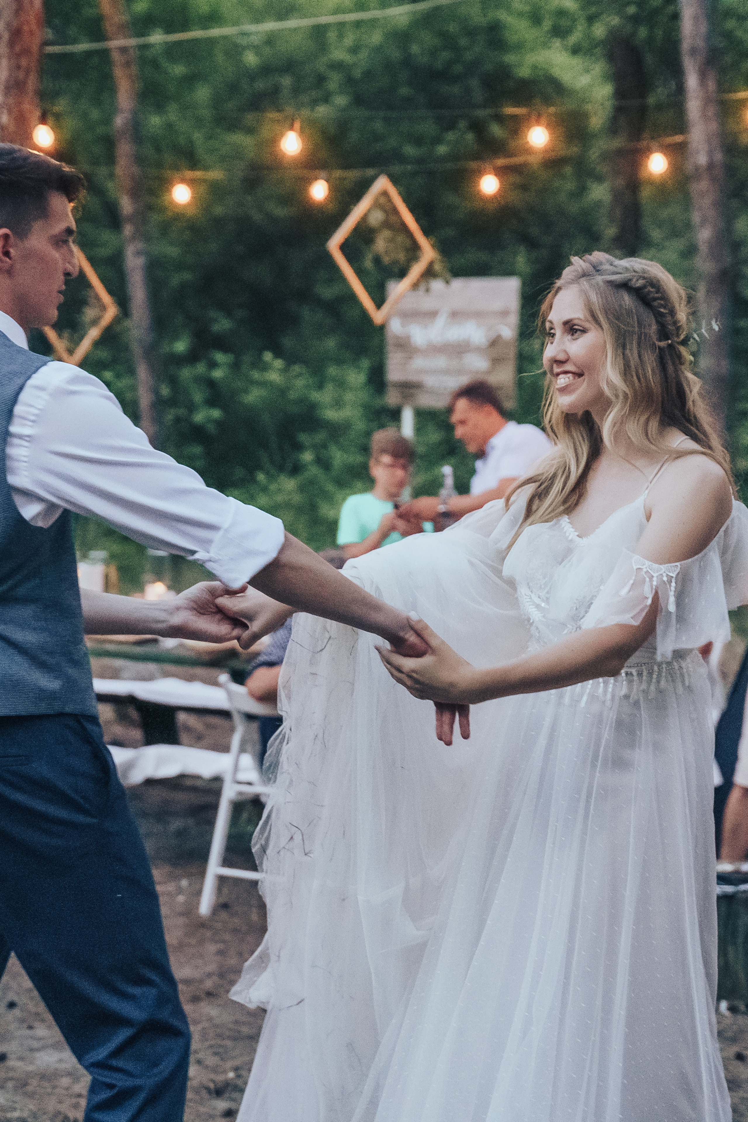 Forest wedding. Maria and Oleksandr. Photographer in London Daria Agafonova