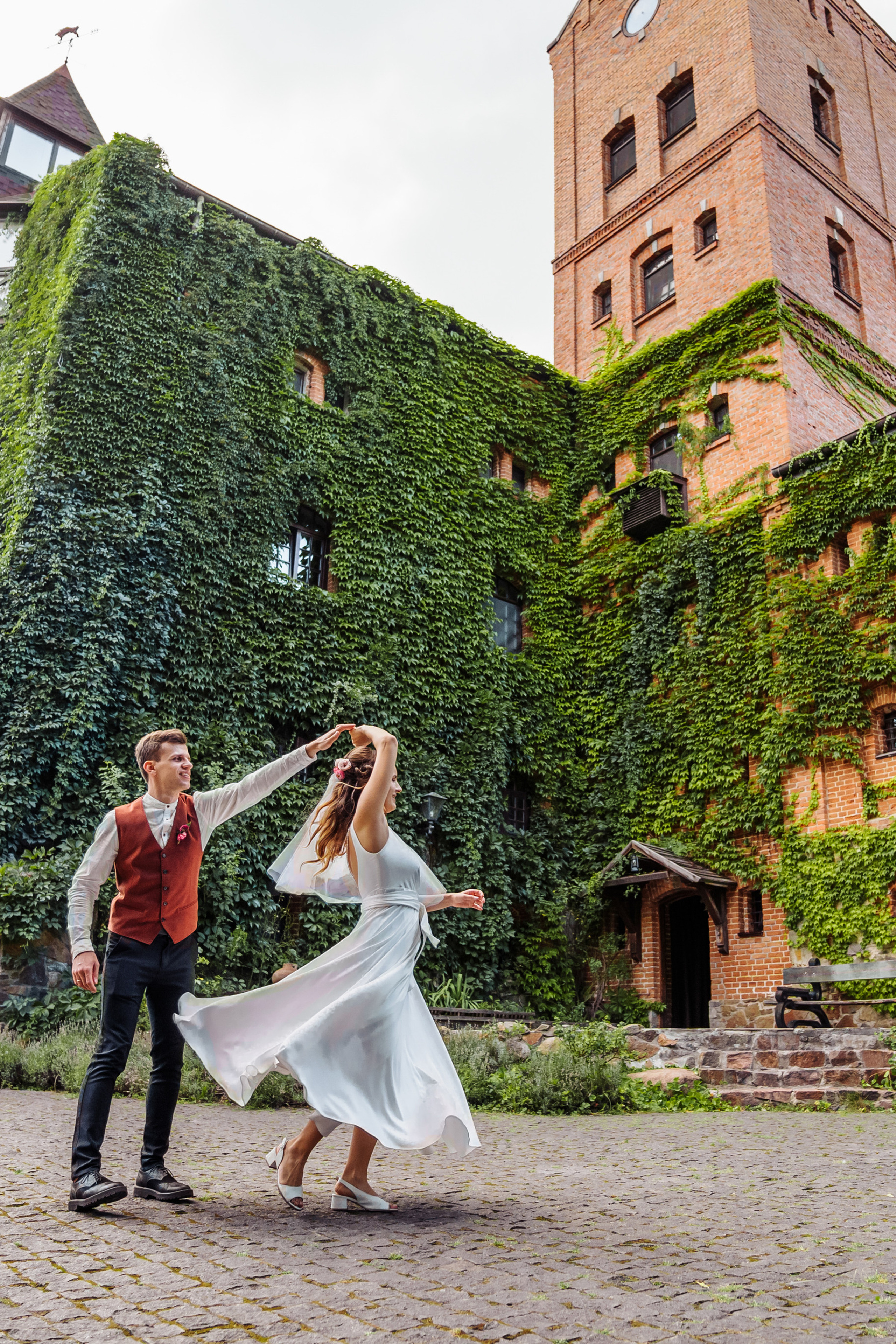 Castle wedding. Katya and Dima. Photographer in London Daria Agafonova