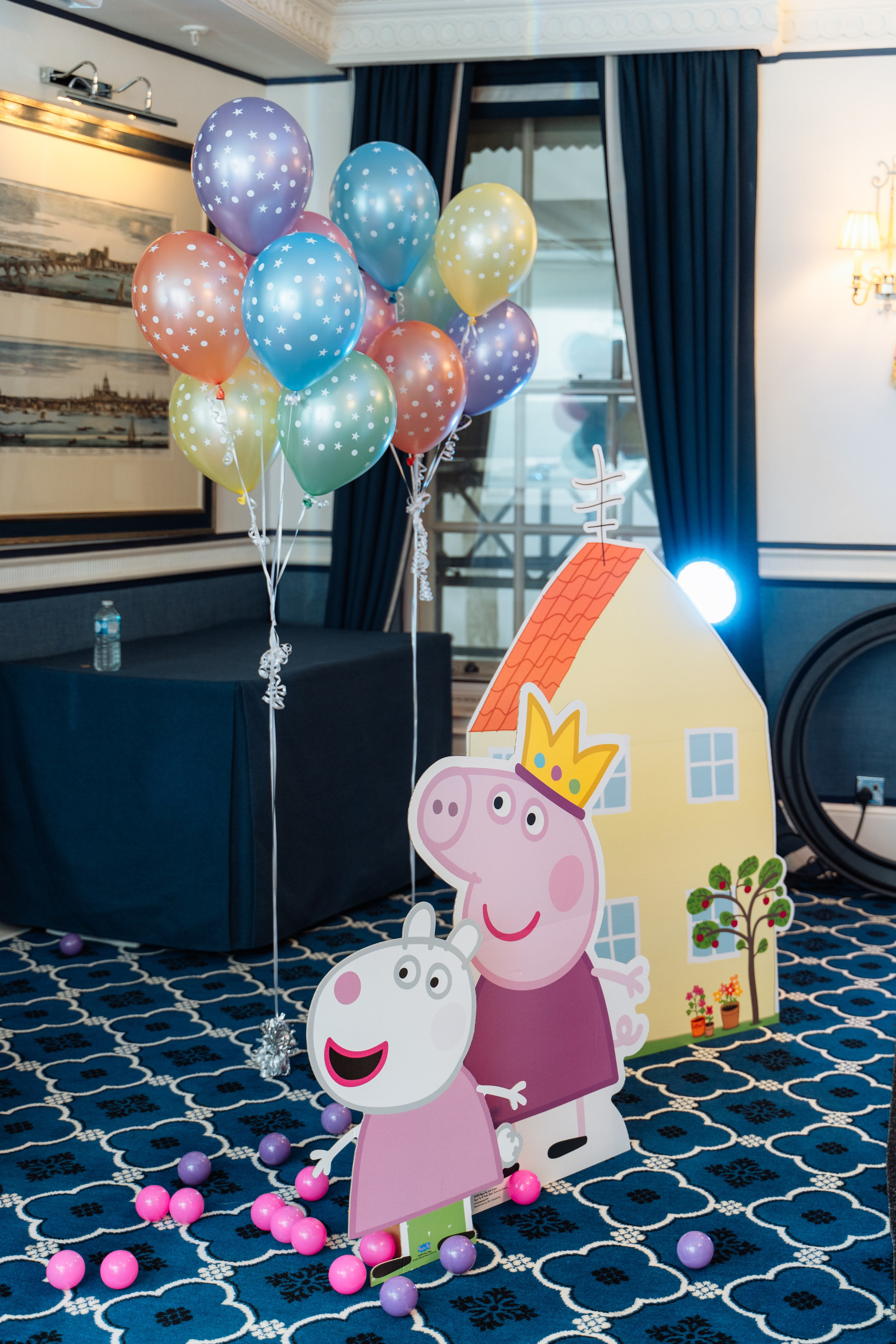 Peppa Pig Birthday party. Photographer in London Daria Agafonova