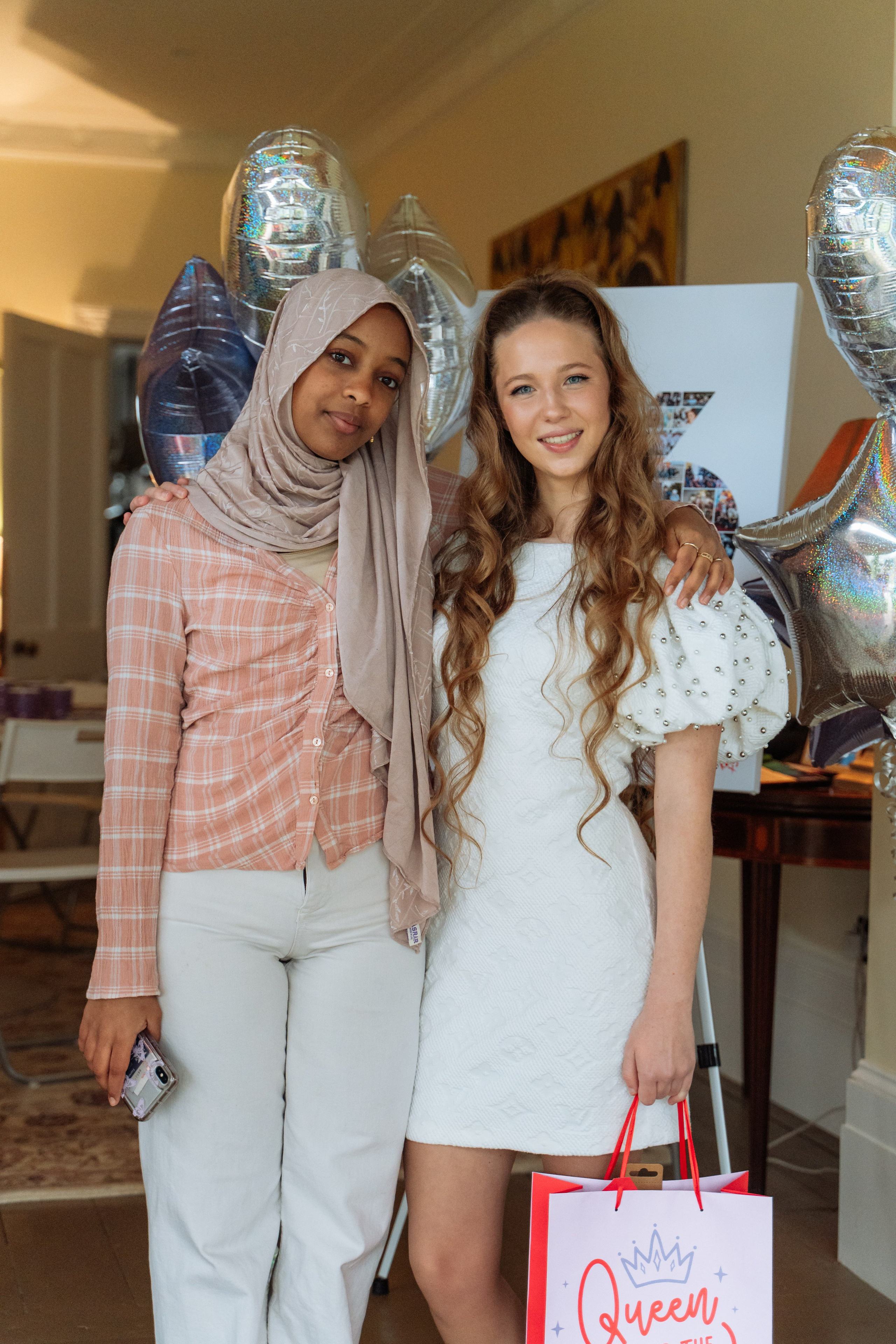 Home Birthday party. Photographer in London Daria Agafonova