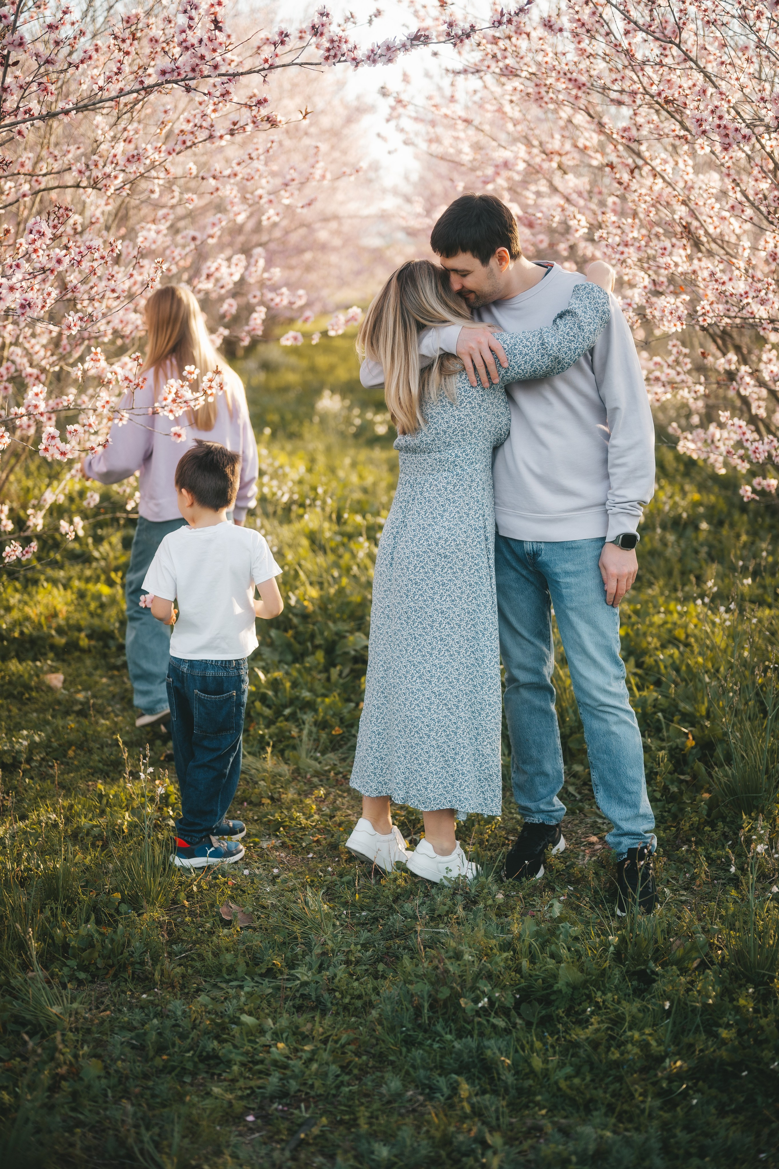 Home Love Story. Tatiana Malysheva — family photographer and videographer in Valencia, Spain
