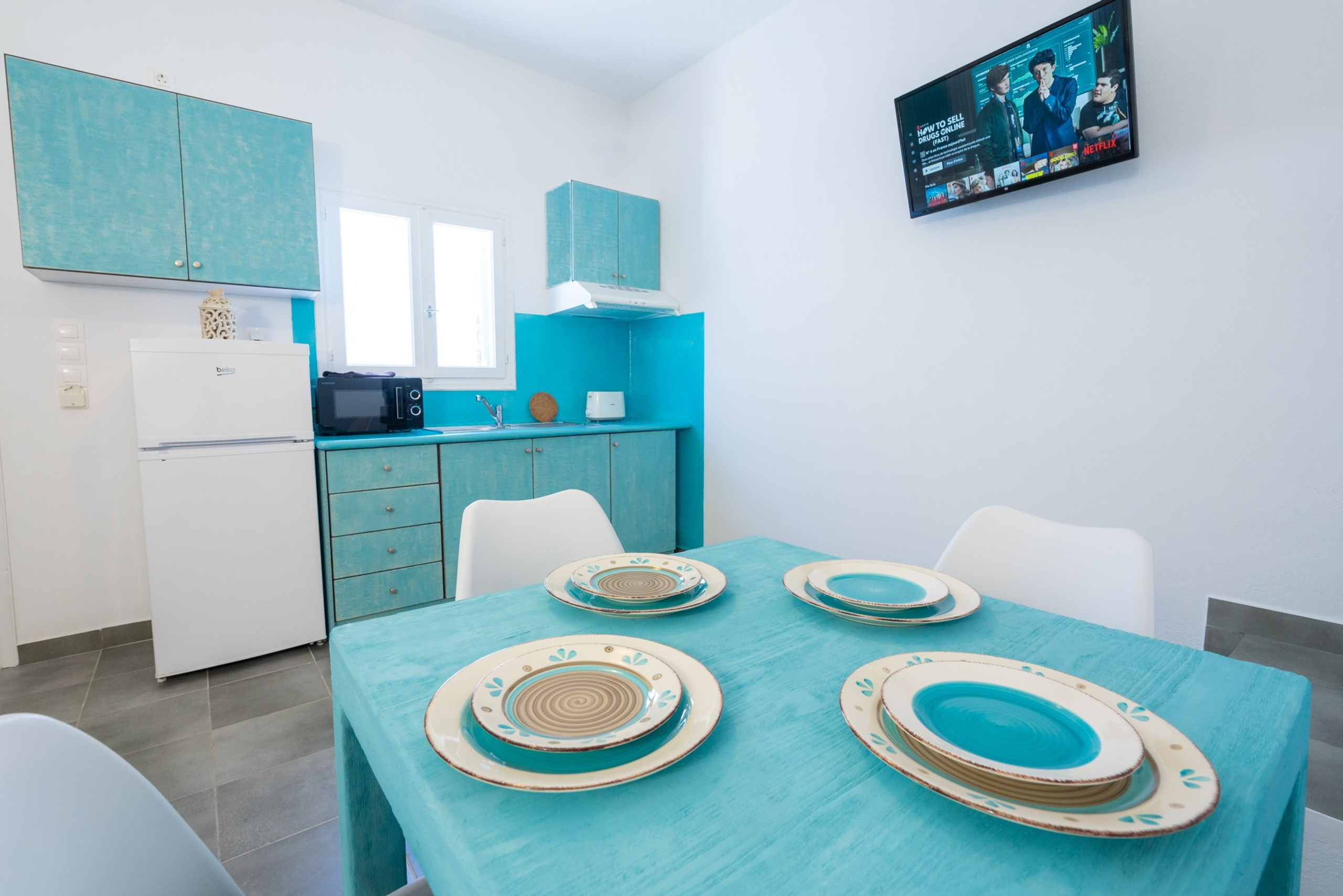 Santorini family resorts