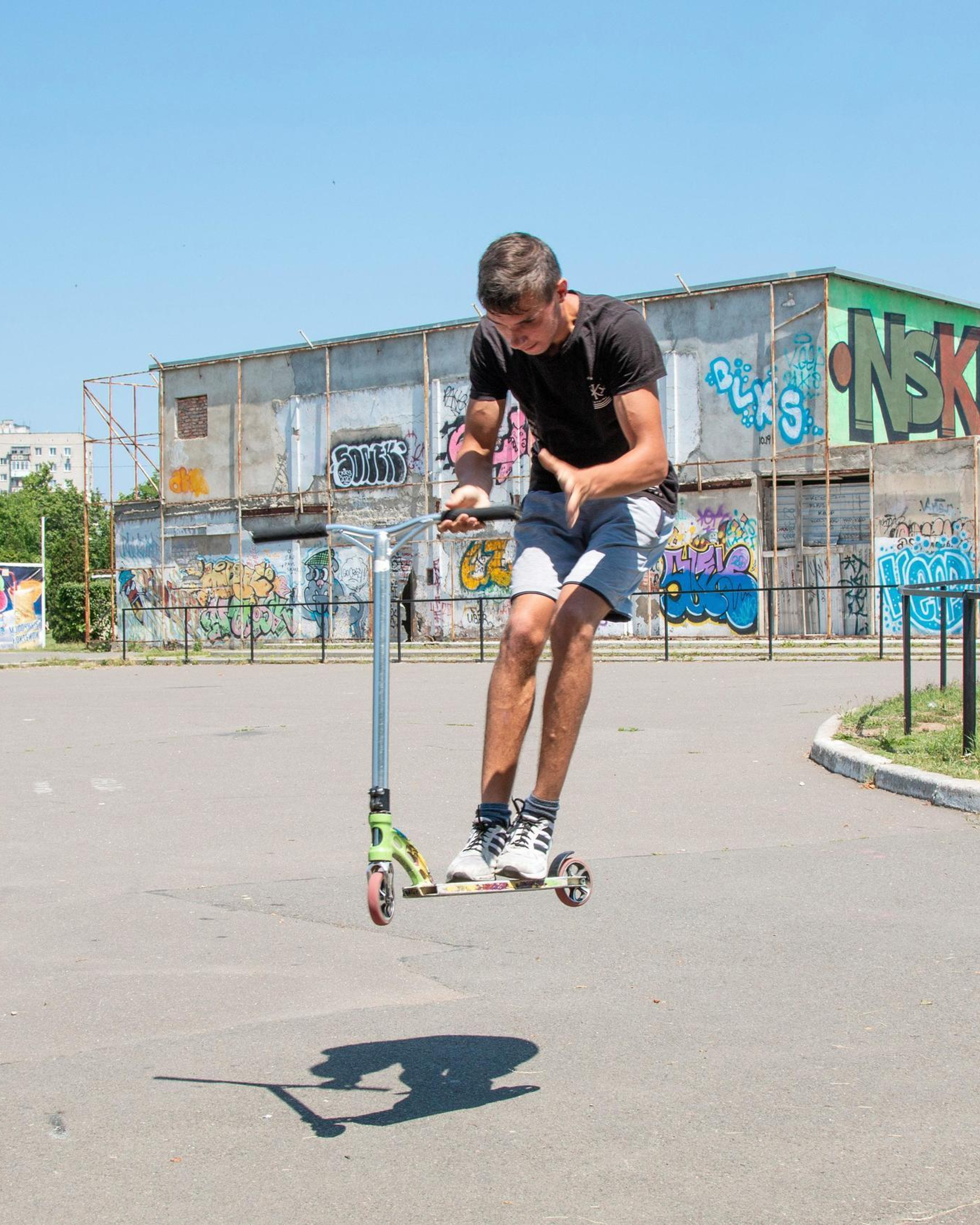 Саша и его трюки