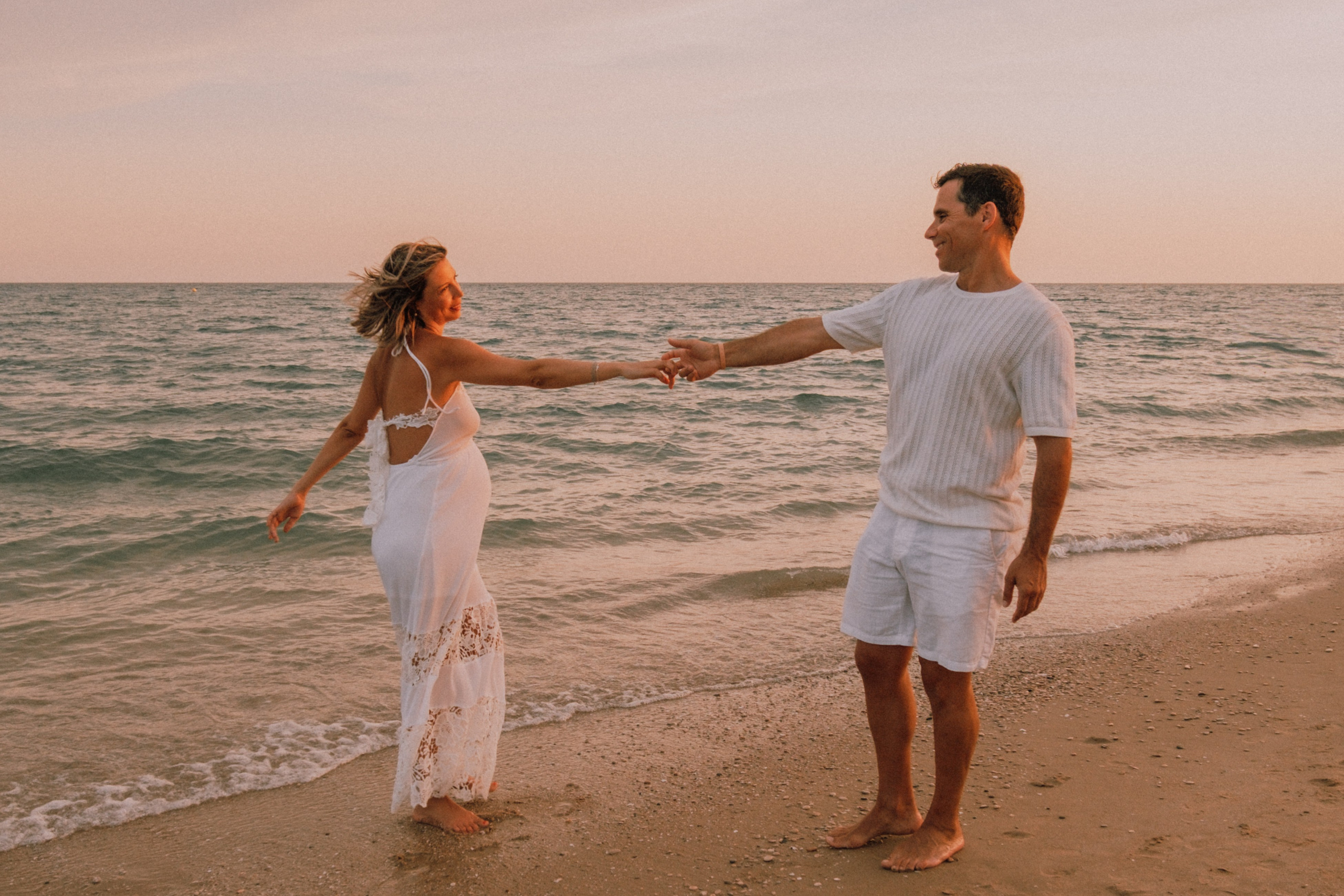 Sesión embarazo en&nbsp;la&nbsp;playa