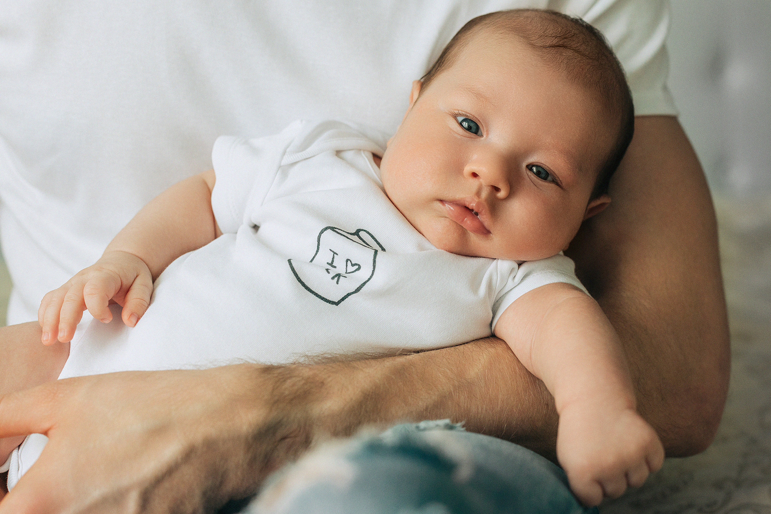 Фотосъёмка малыша дома.