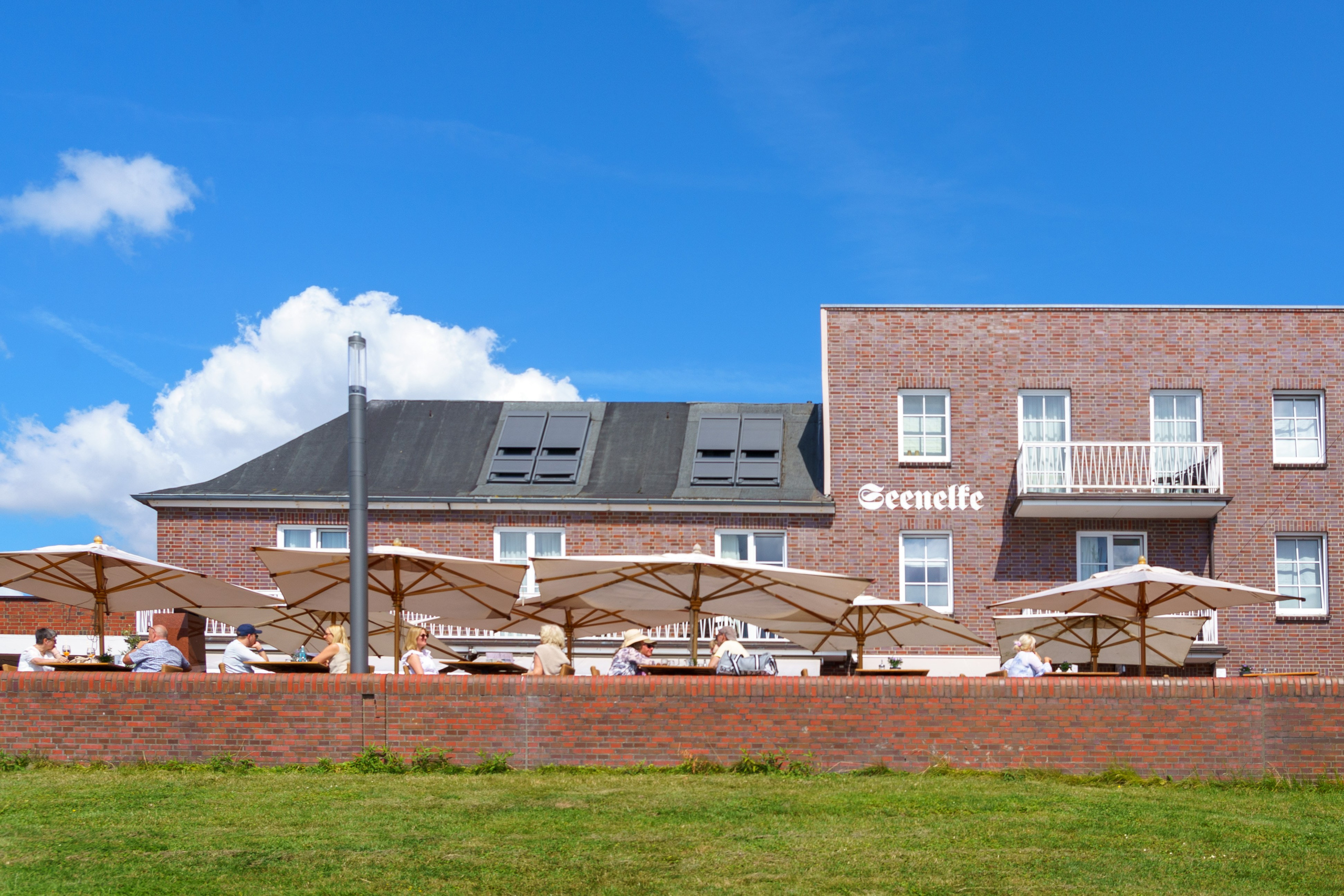 Hotel Seenelke in Wilhelmshaven. Hochzeiten & Fotografie in Wilhelmshaven | Jade Visual