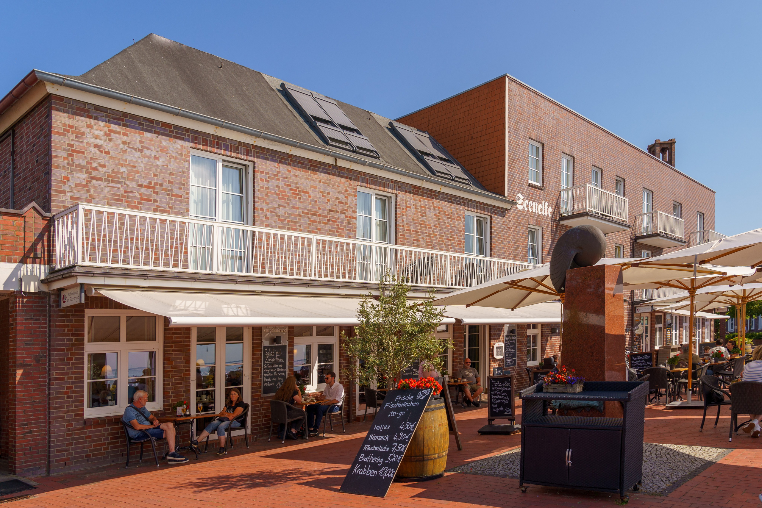 Hotel Seenelke in Wilhelmshaven. Hochzeiten & Fotografie in Wilhelmshaven | Jade Visual