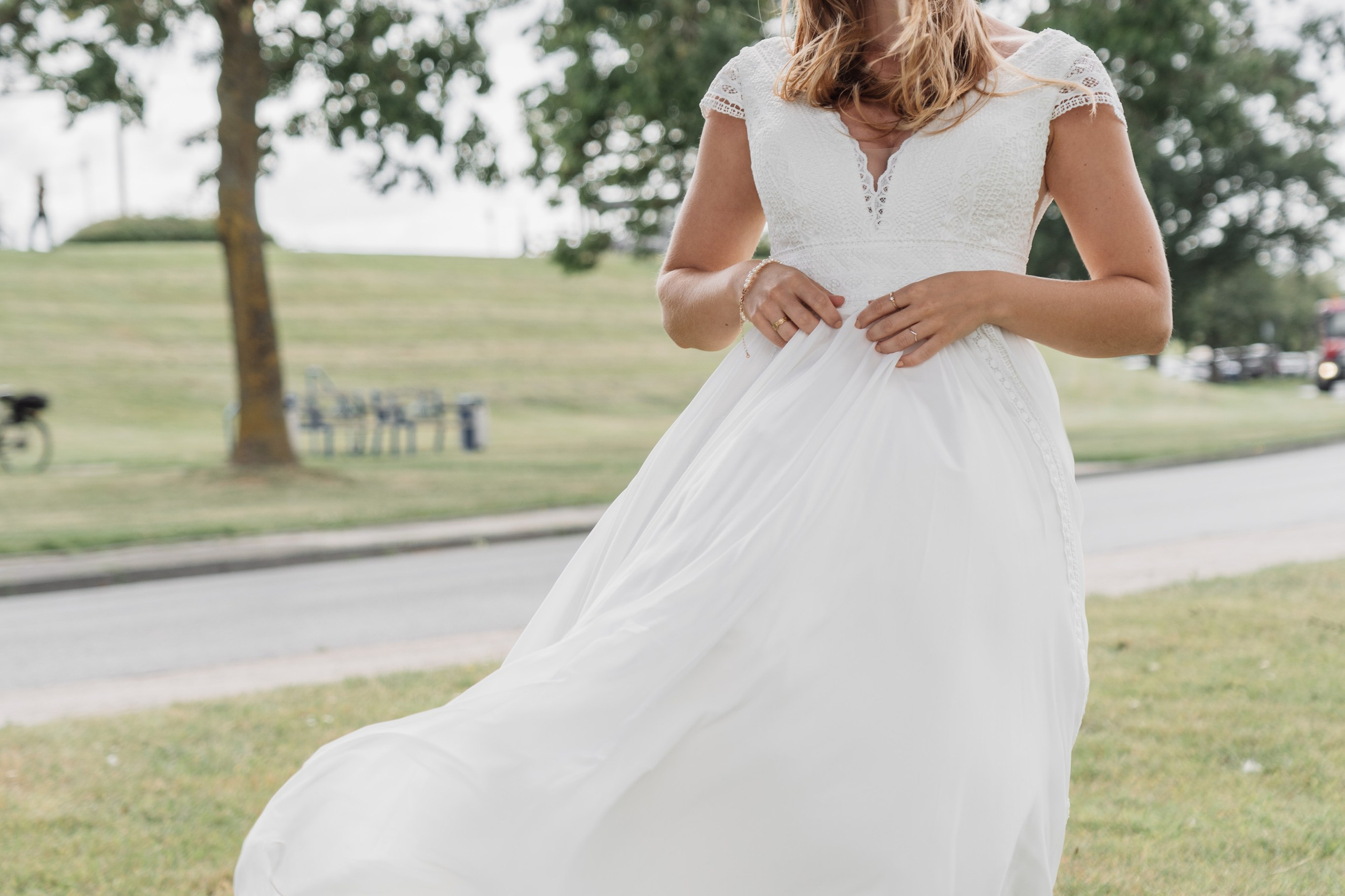 Brautporträt an der Kaiserbrücke. Hochzeiten & Fotografie in Wilhelmshaven | Jade Visual
