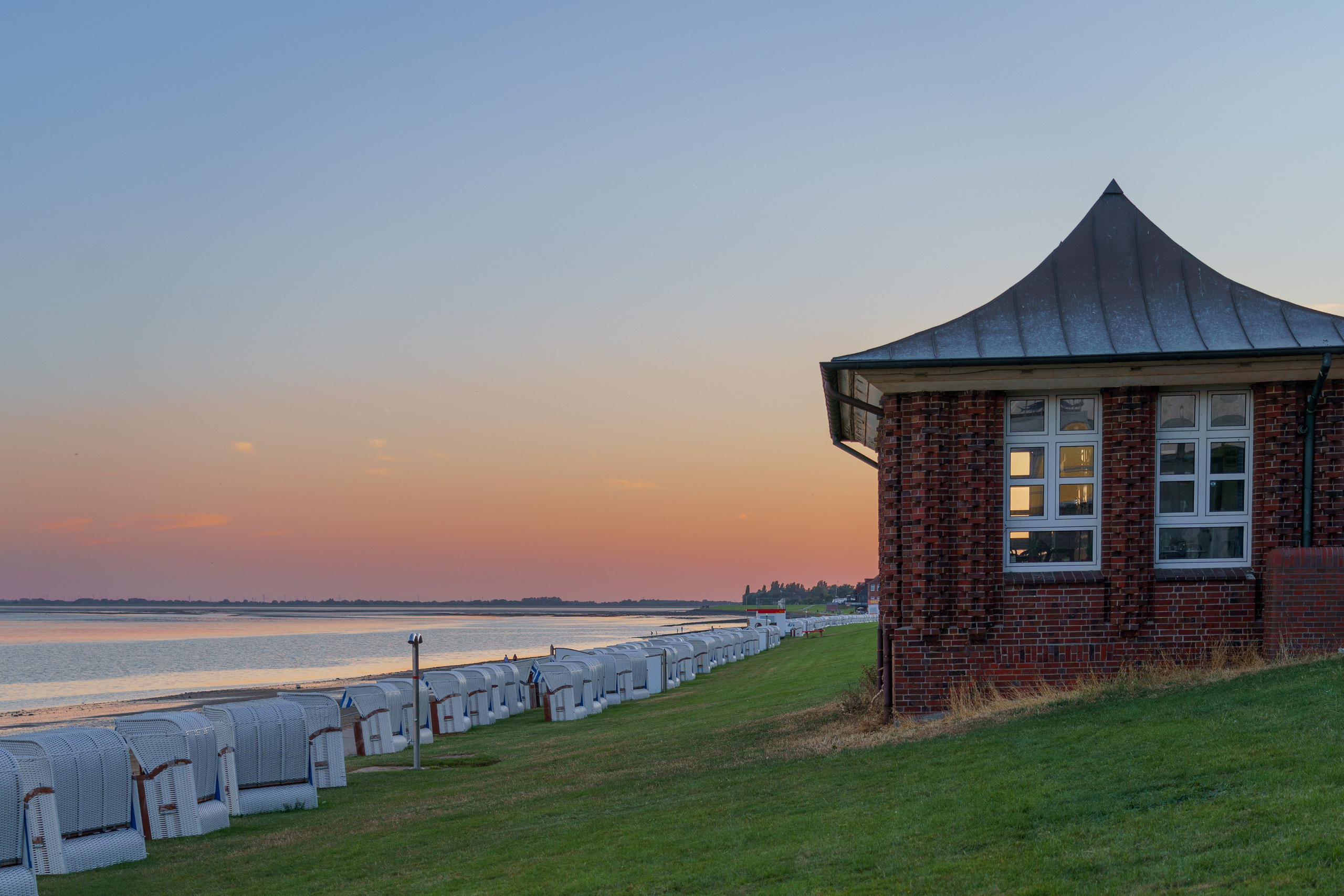 Hotel Seenelke in Wilhelmshaven. Hochzeiten & Fotografie in Wilhelmshaven | Jade Visual
