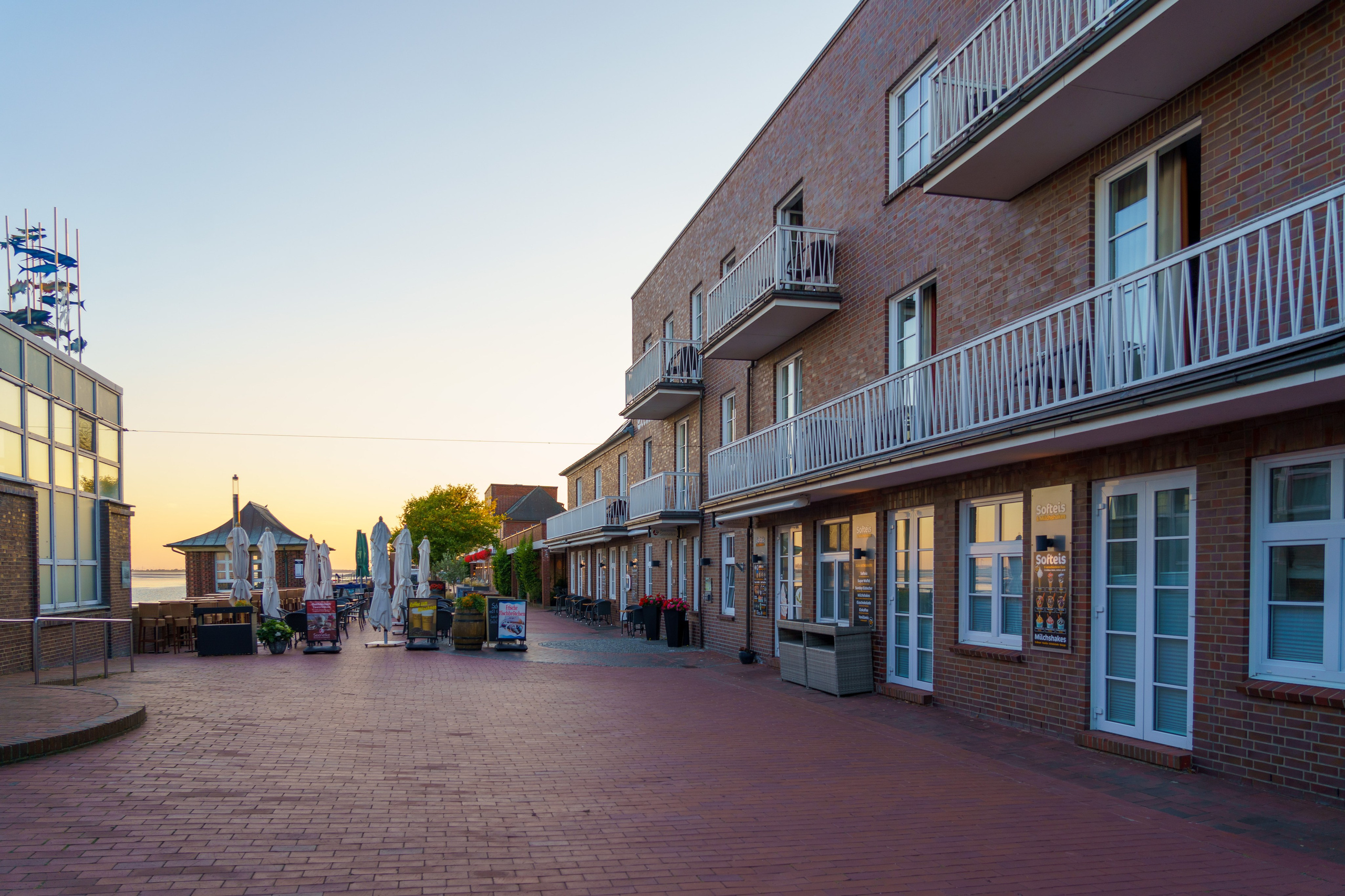 Hotel Seenelke in Wilhelmshaven. Hochzeiten & Fotografie in Wilhelmshaven | Jade Visual