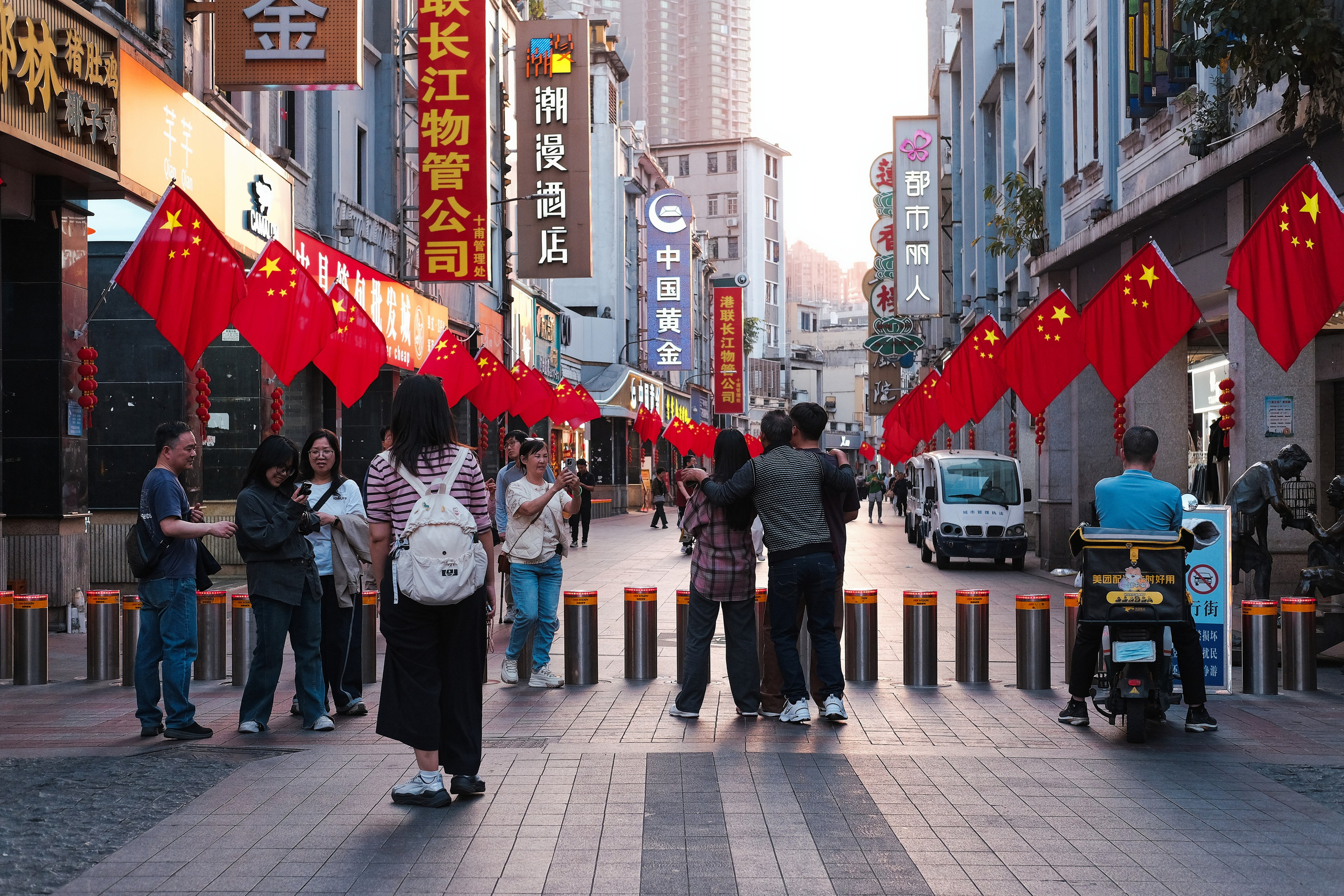 My Trip To Dongguan (东莞) City | Street Photography | China. 中国街头摄影 | The Streets of China Through My Eyes | 深圳