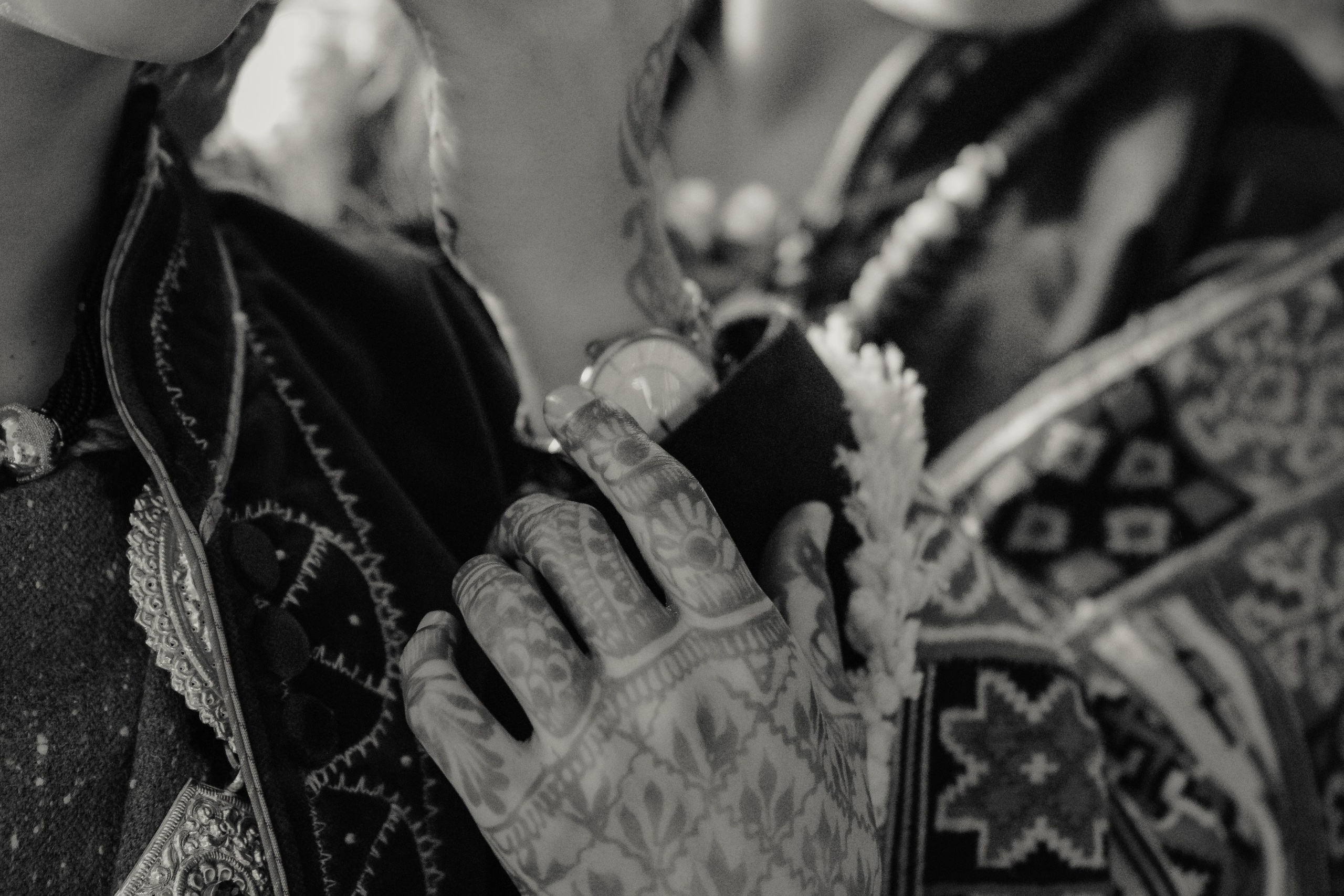 Parul & Sanjay. Wedding and Family photographer in india