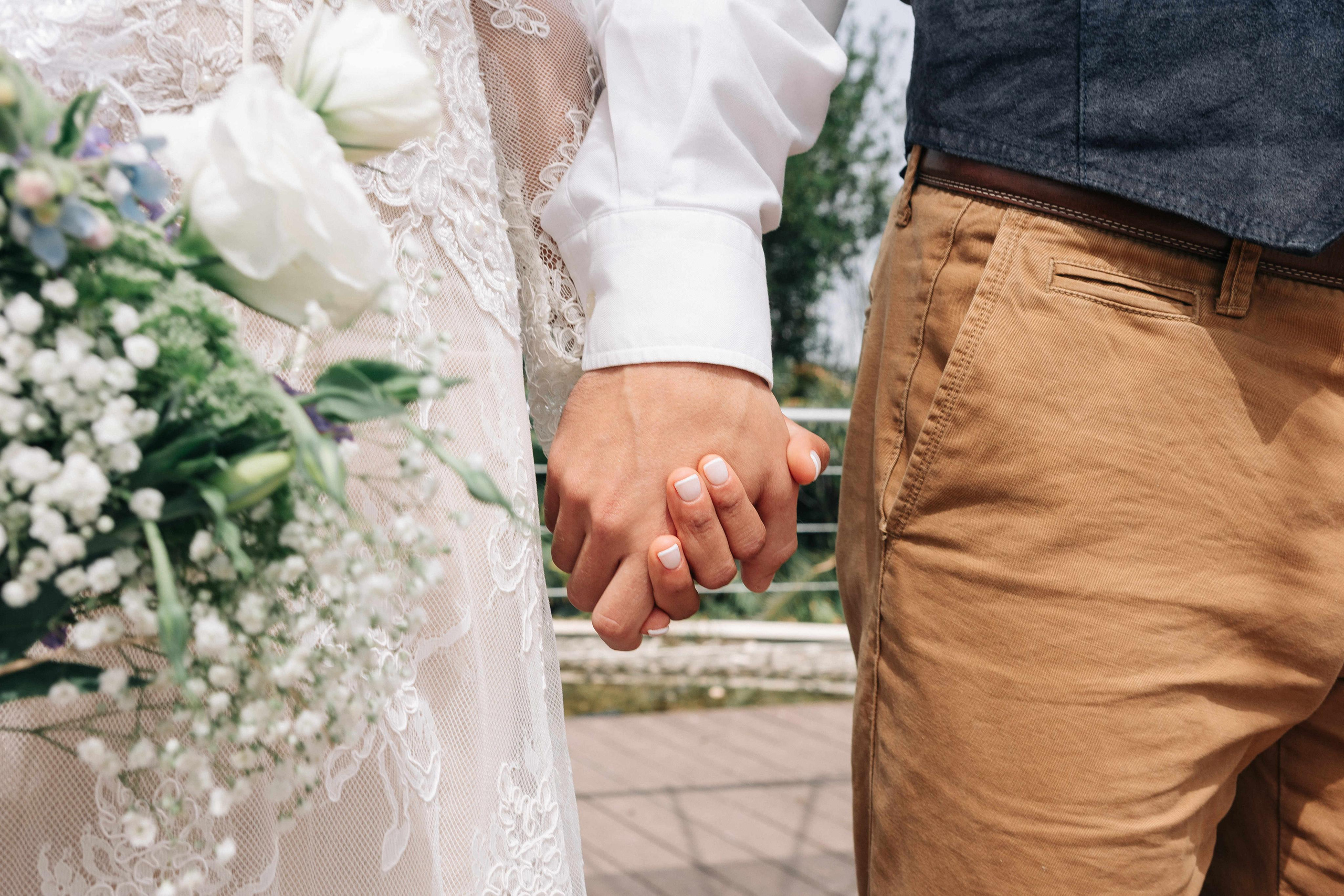 FRIDAY MORNING WEDDING