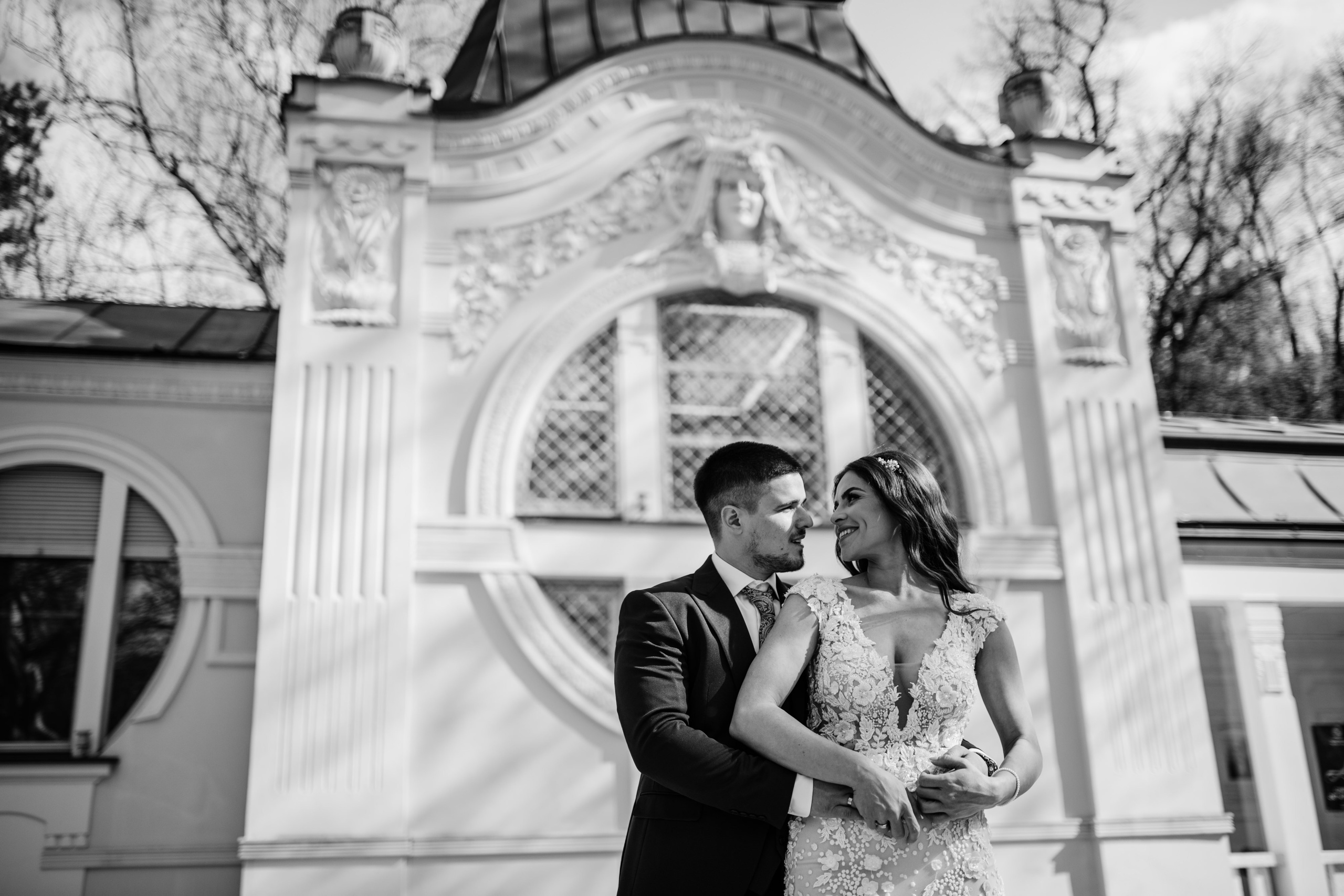 Wedding, family and destination photographer. Based in Serbia, available for the whole world