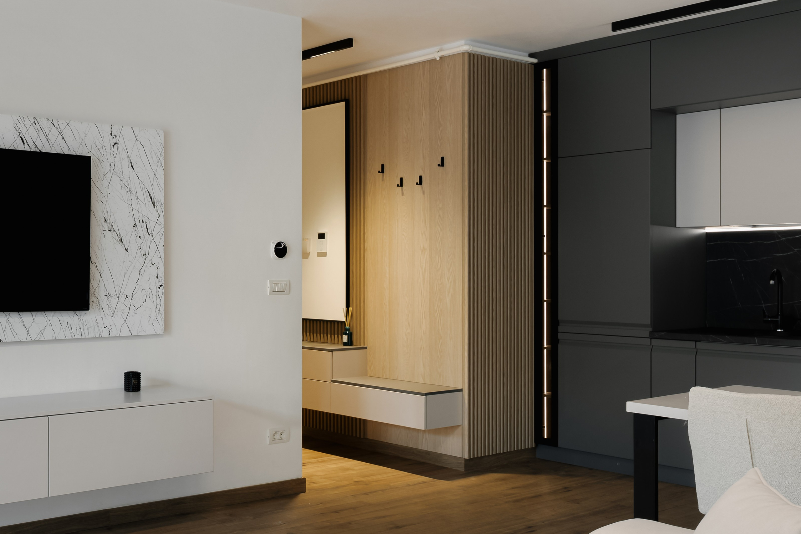 INTERIOR - REALESTATE