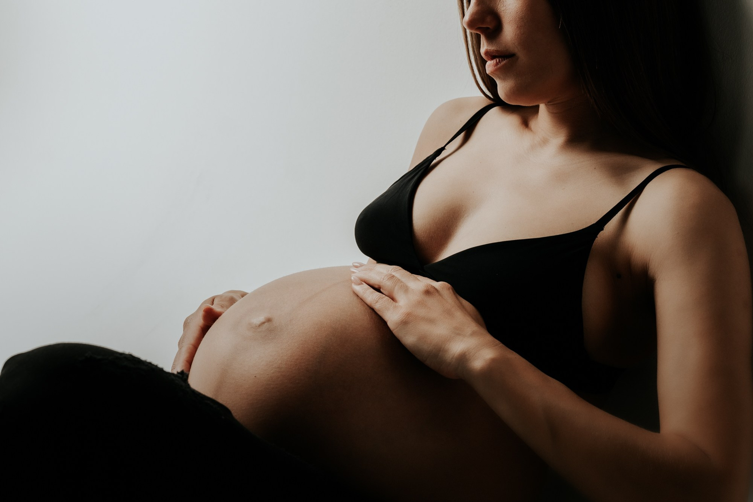 Maternity. Fotografo di famiglia, neonati, maternity, ritratti, matrimoni, cerimonie, Rimini