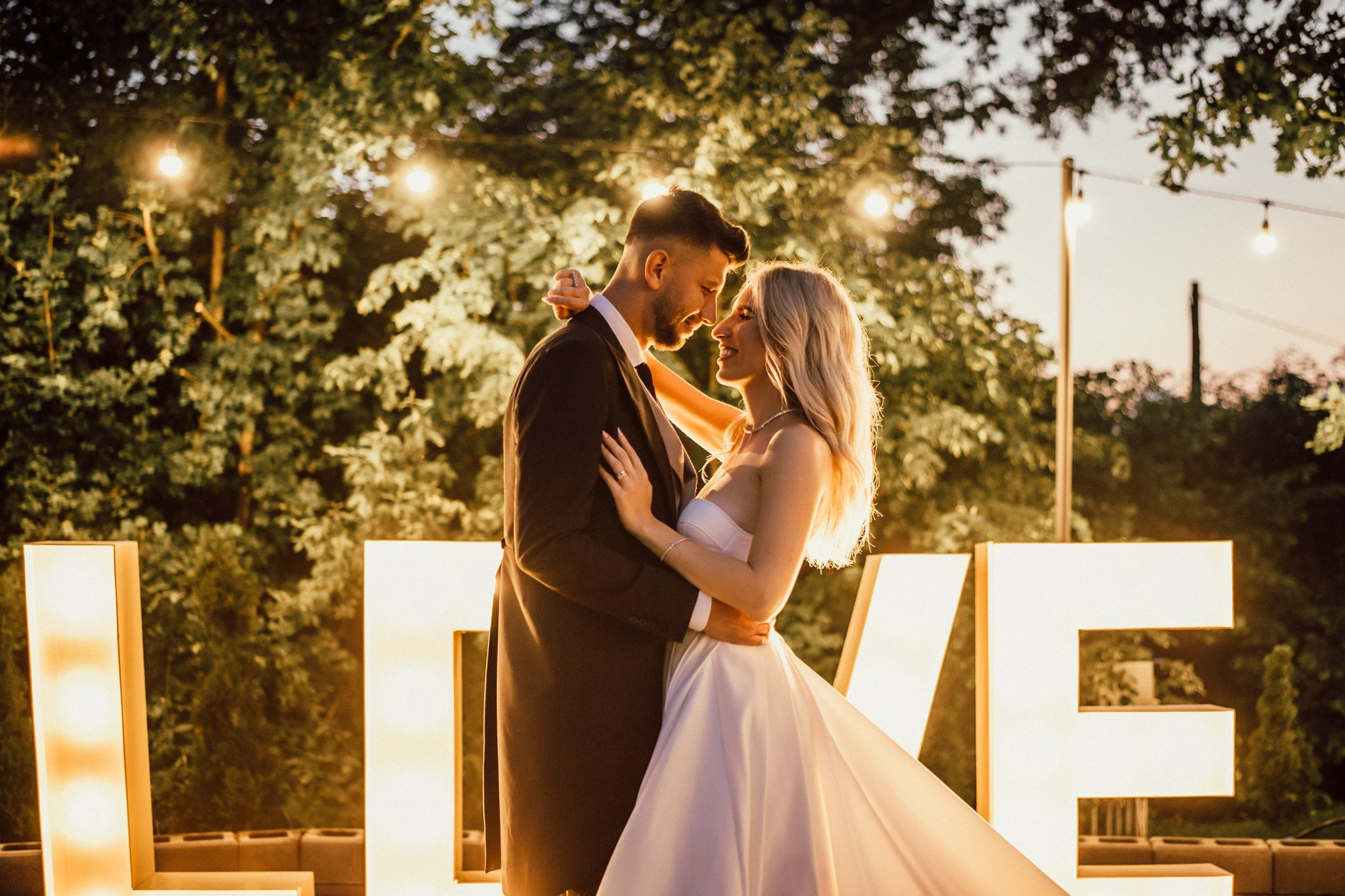 Fotografie documentară vs. fotografie editorial nuntă. Horatiu Fat: Fotograf si Videograf Profesionist Nunta Cluj-Napoca